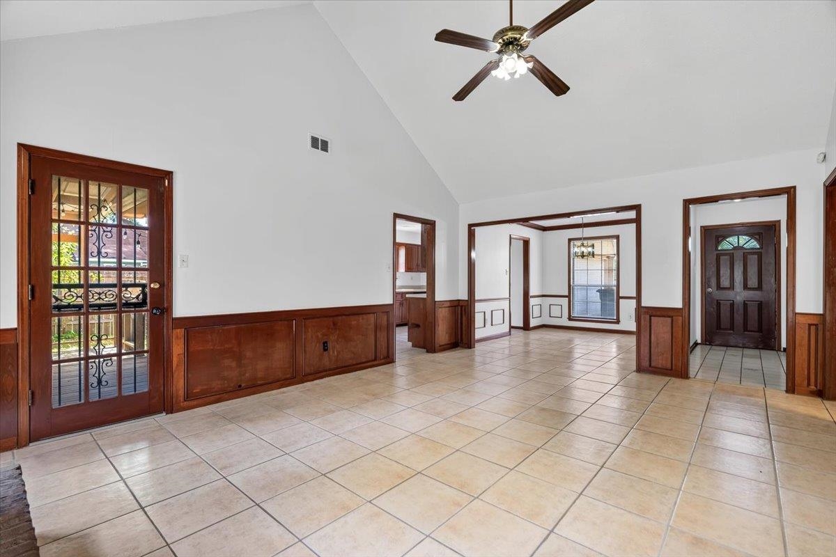 6561 Falling Tree Dr Property Photo 24