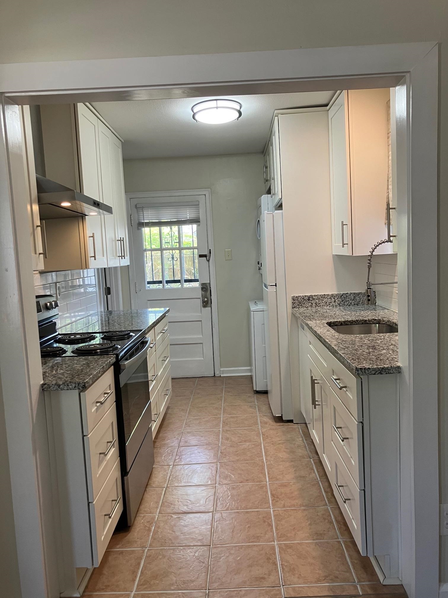 3827 Wilshire Rd Property Photo 3