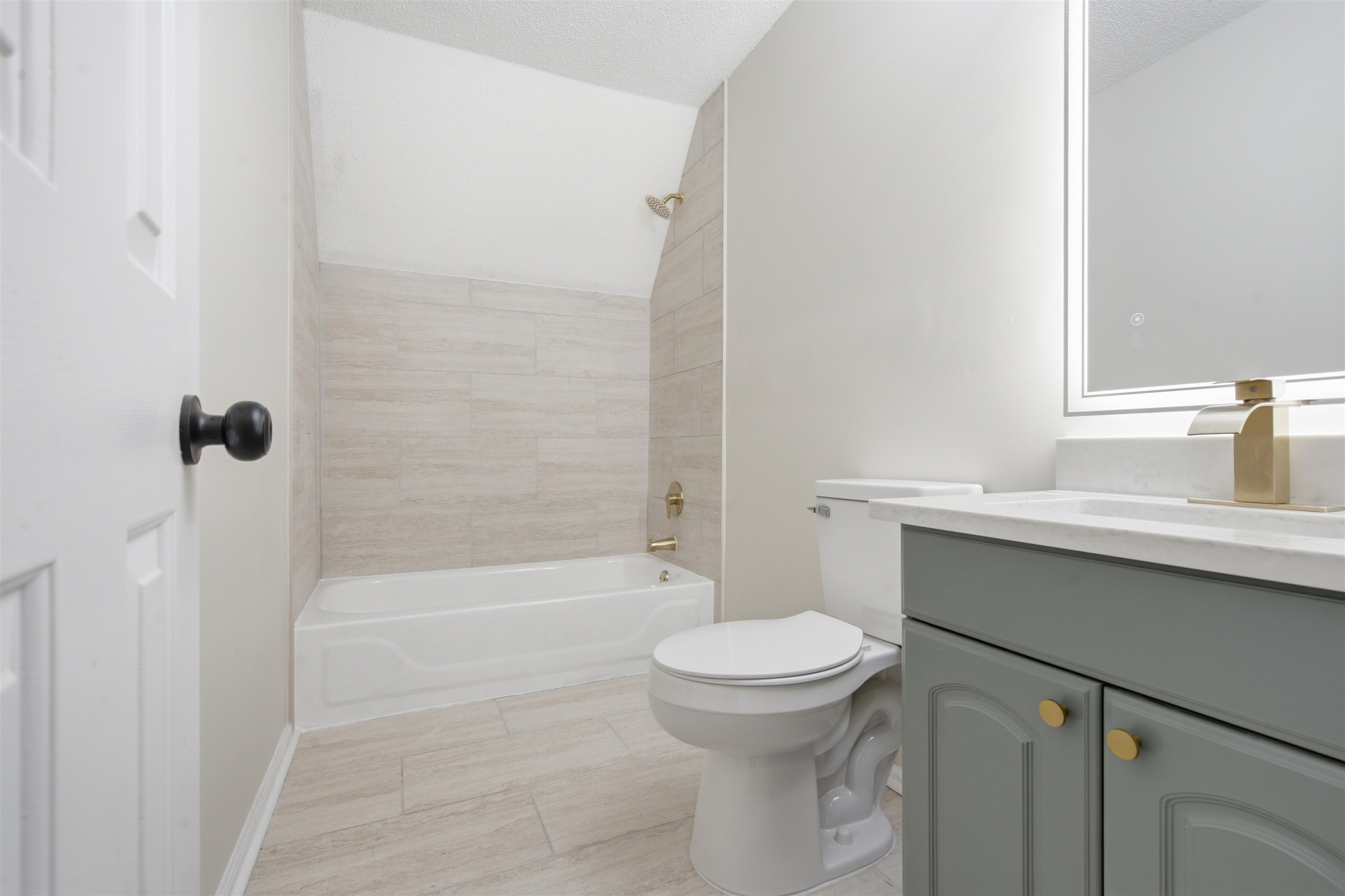 6830 Clearwater Cv Property Photo 28