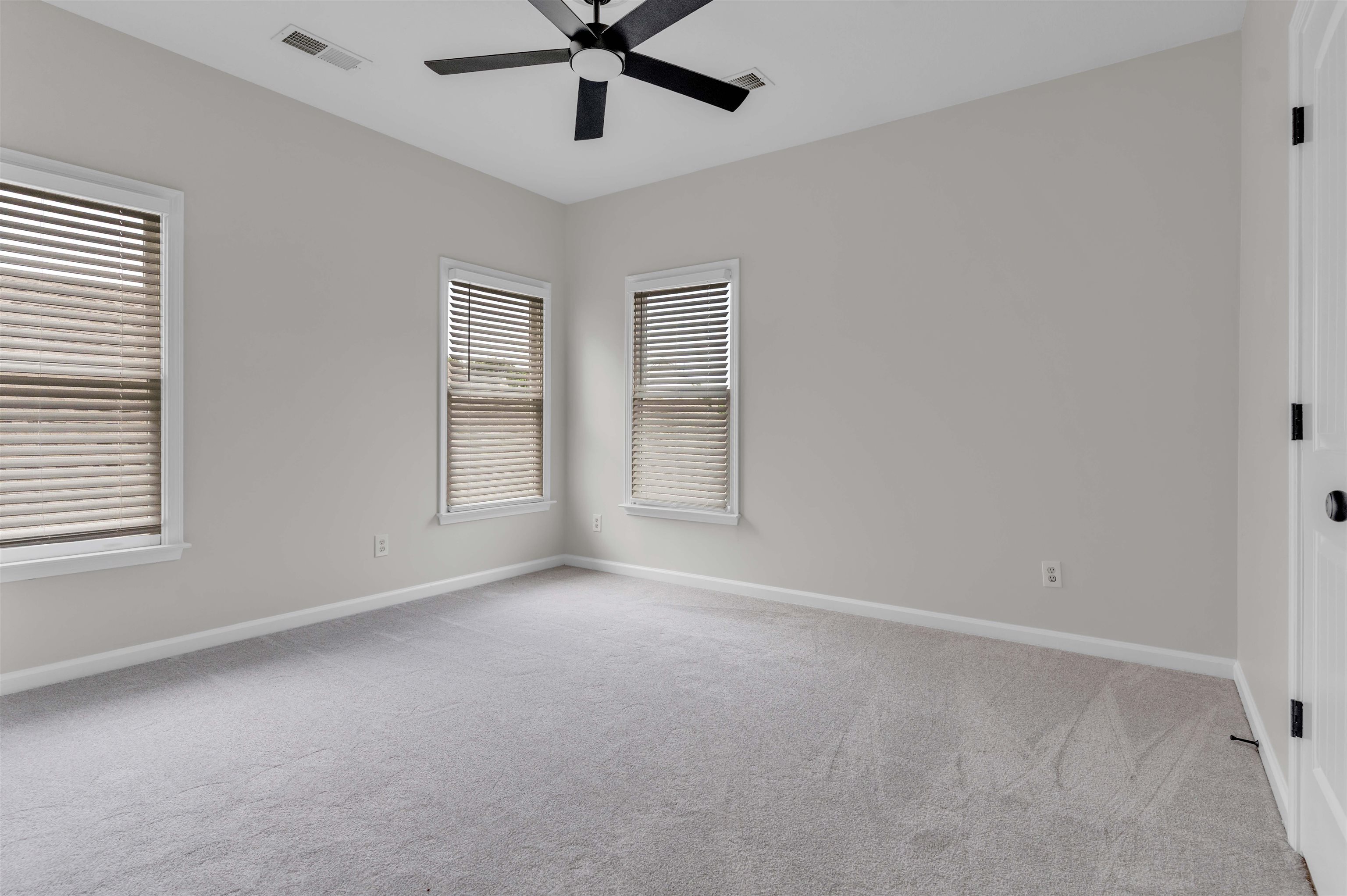 1197 Allentown St Property Photo 24