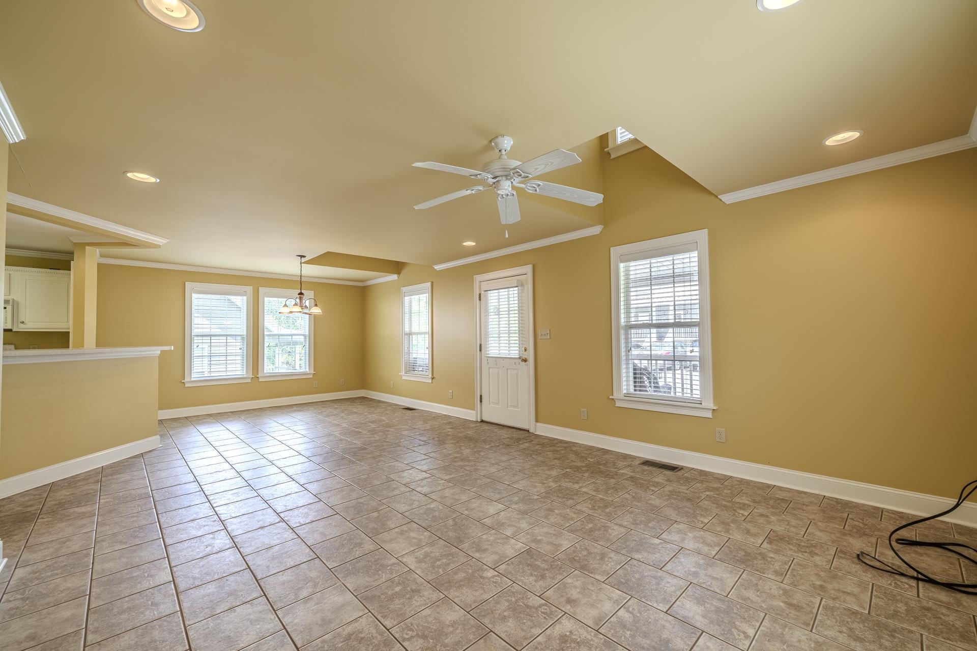 27 Tamara Trl Property Photo 5