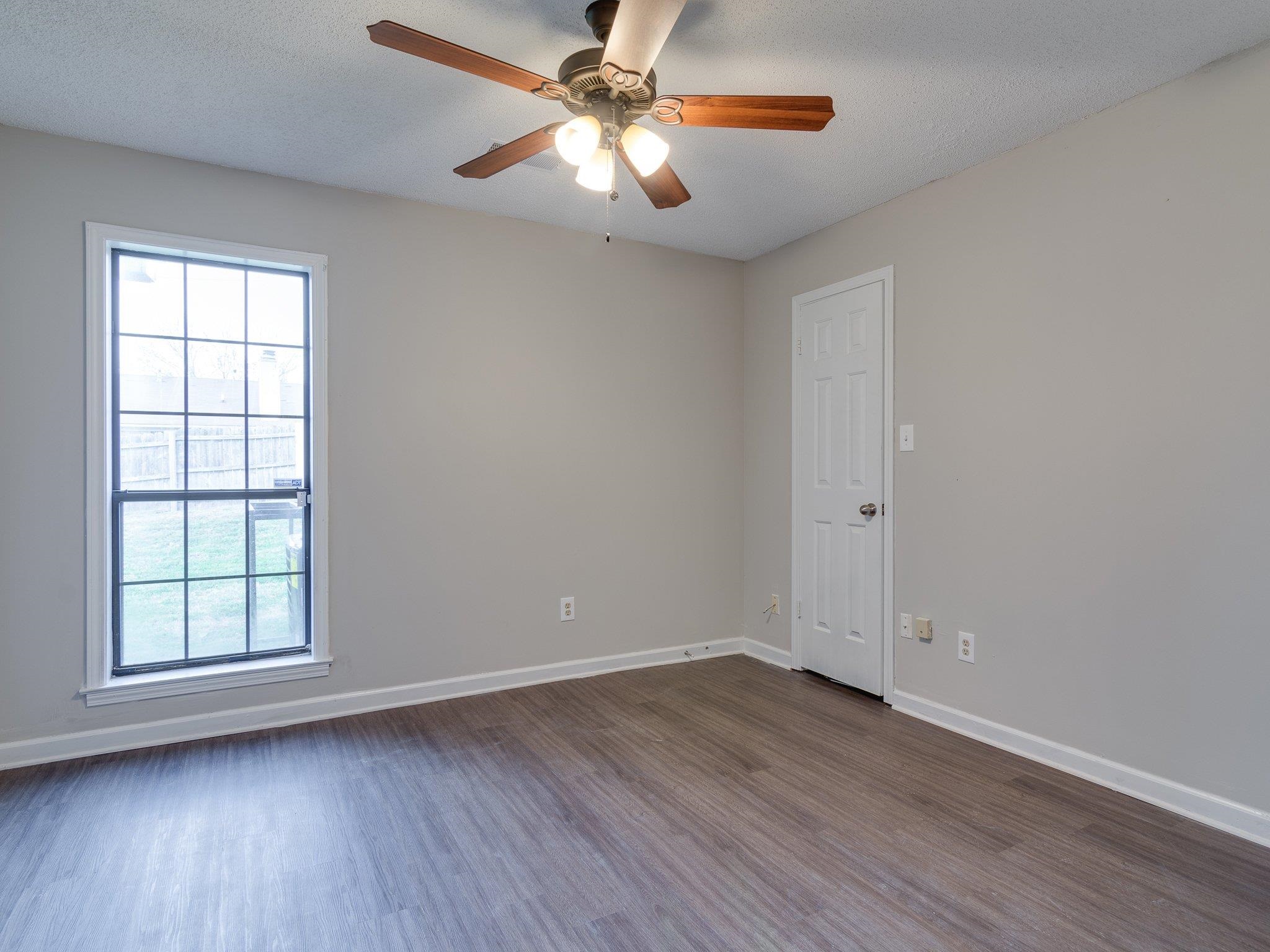 6562 Lake Valley Dr Property Photo 20