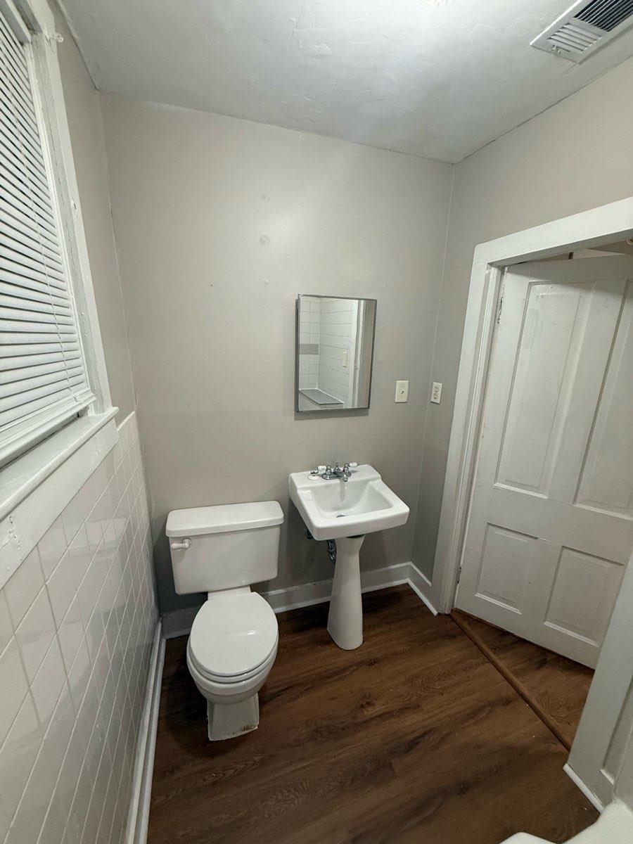 1195 Dorothy Pl B Property Photo 13
