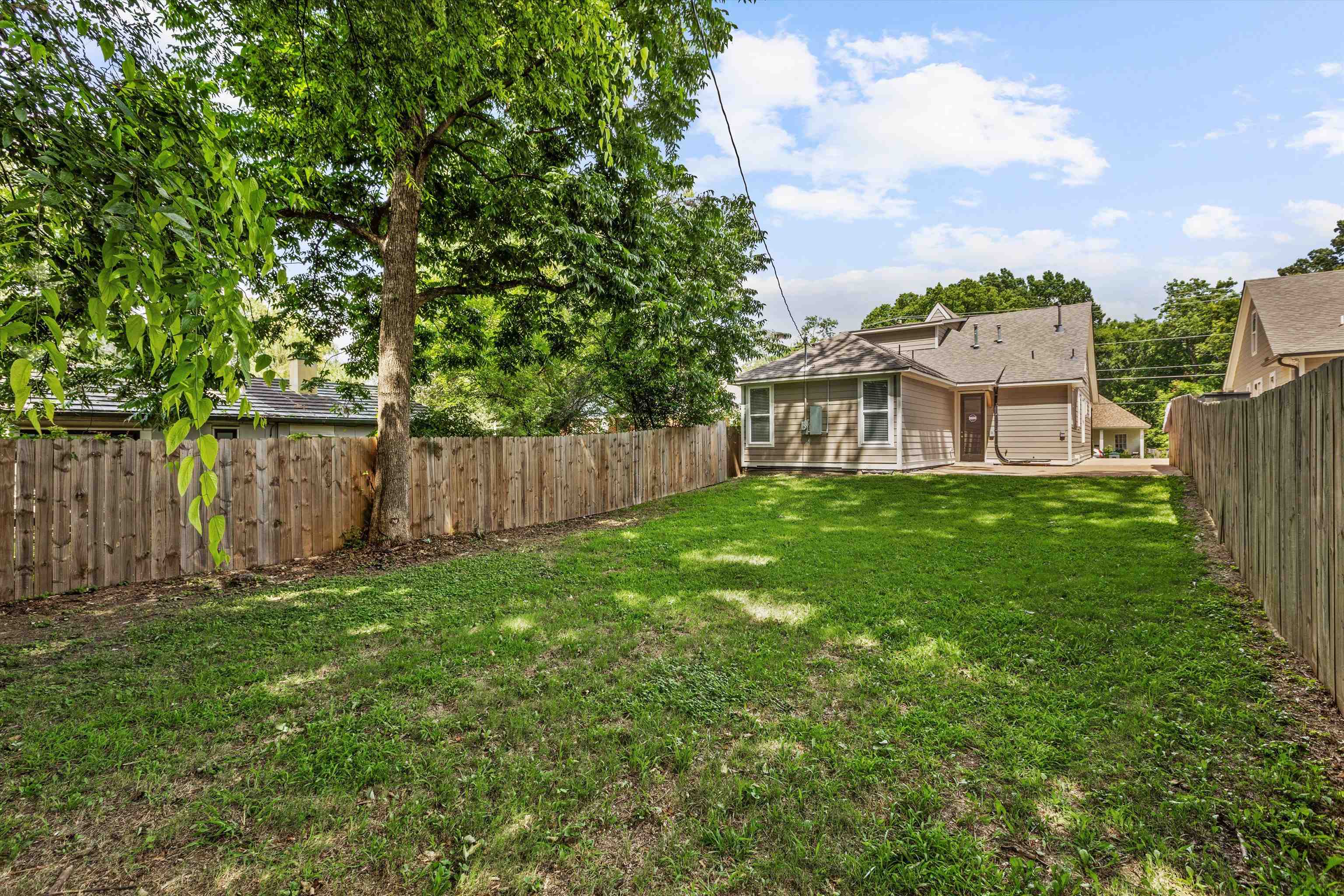 323 Williford St Property Photo 27