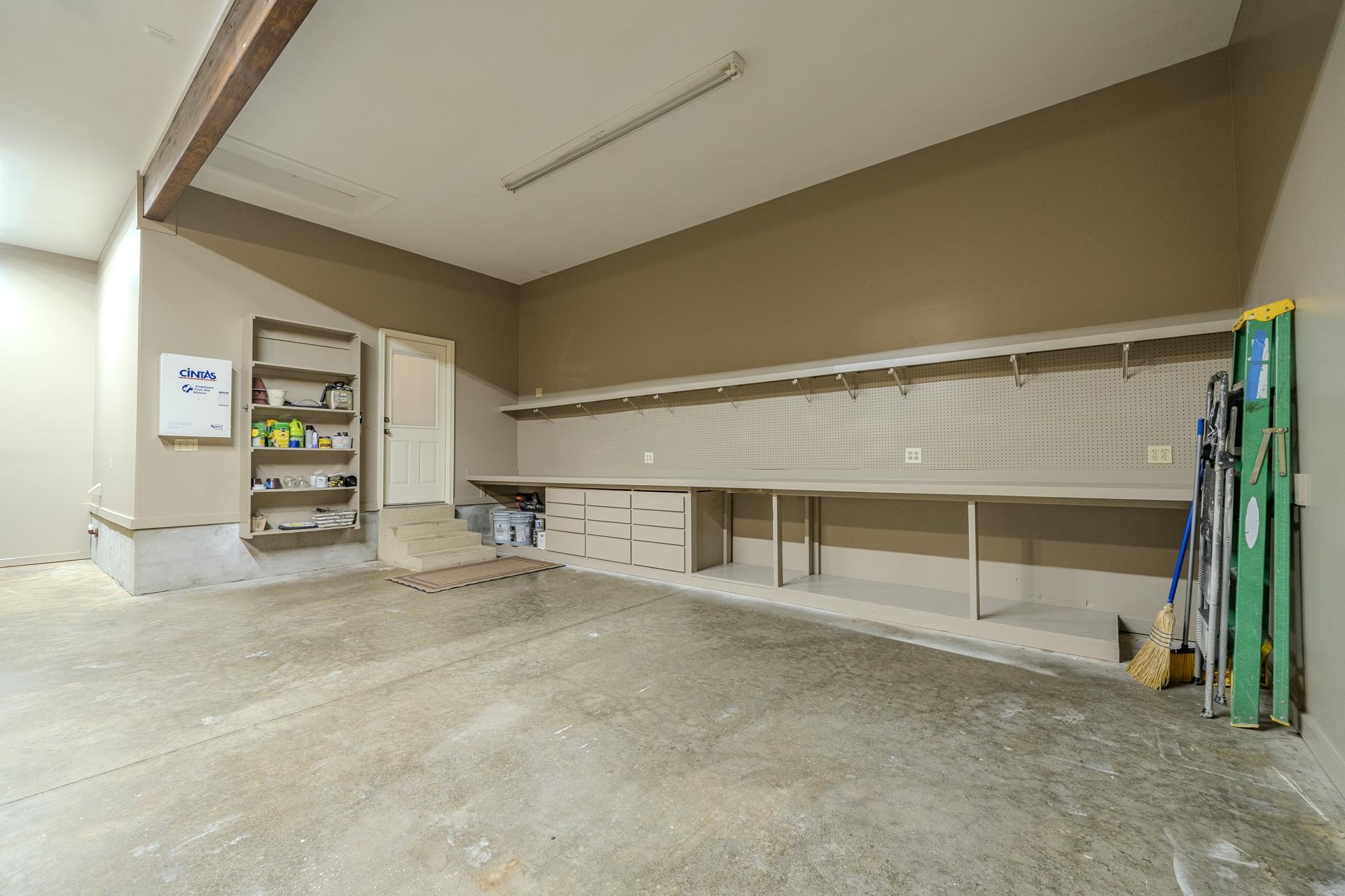 220 Anchor Bay Pt Property Photo 34