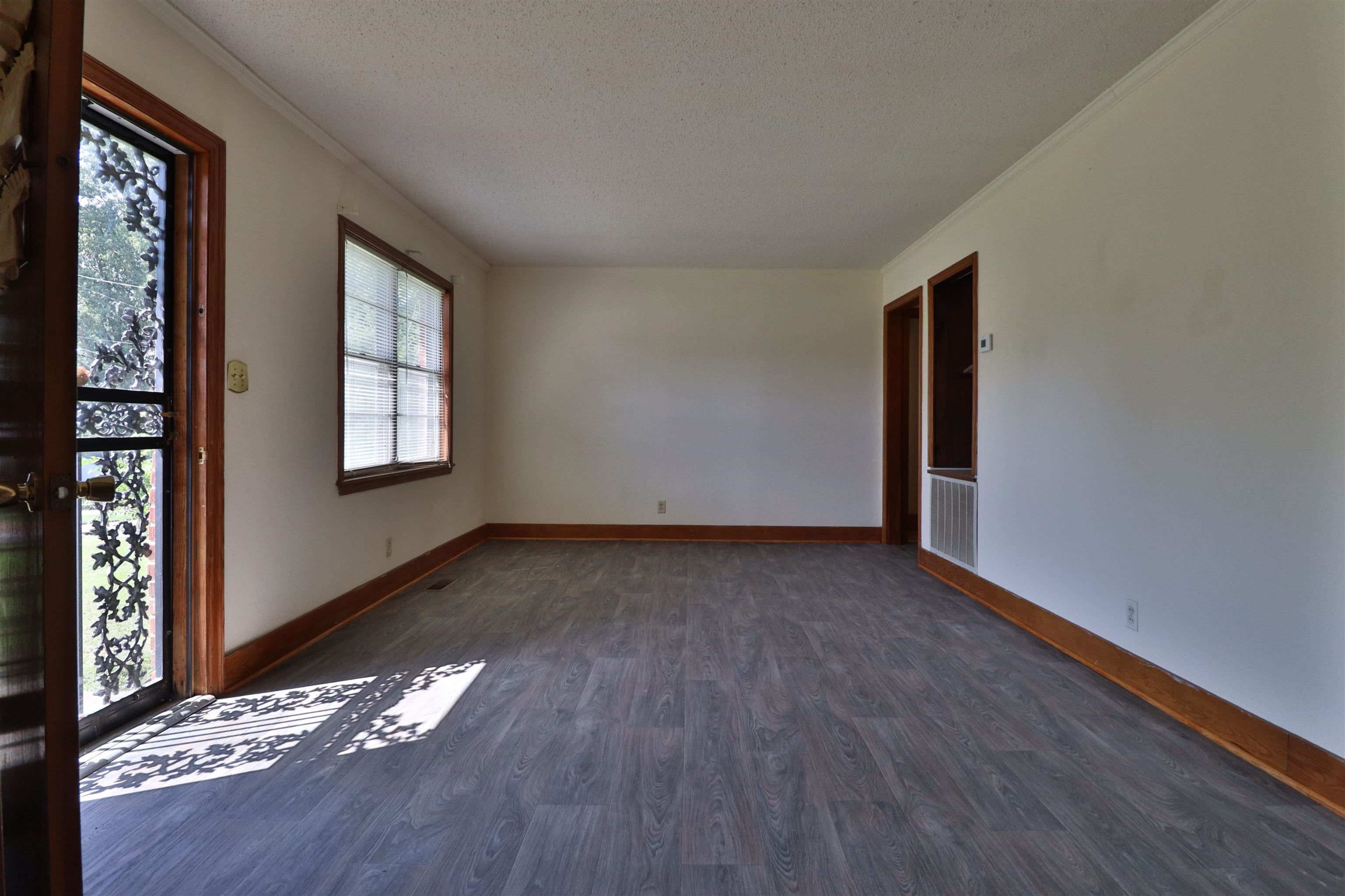 533 Best St Property Photo 10