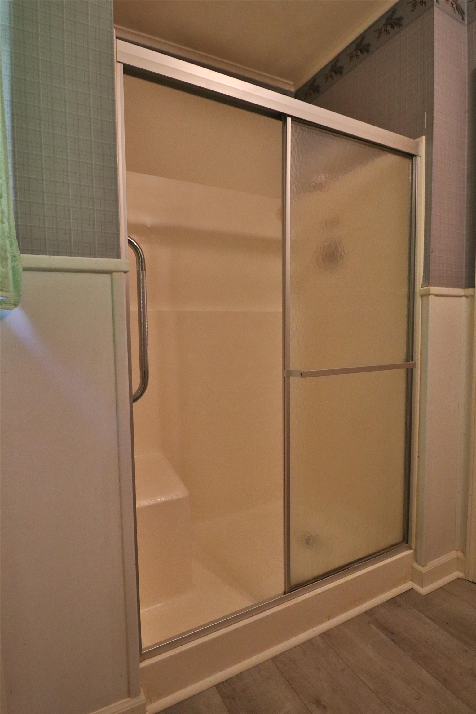 533 Best St Property Photo 18