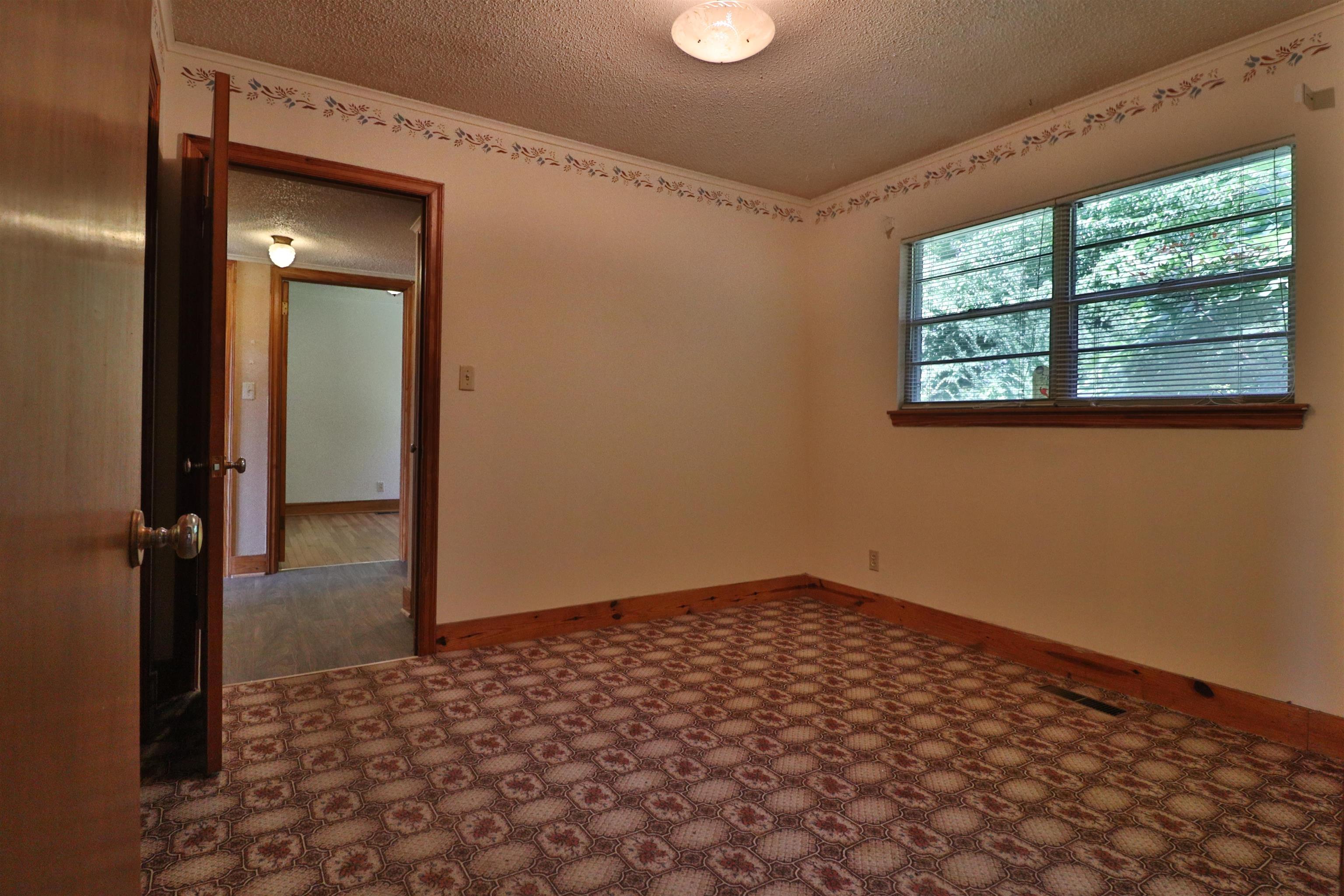 533 Best St Property Photo 19