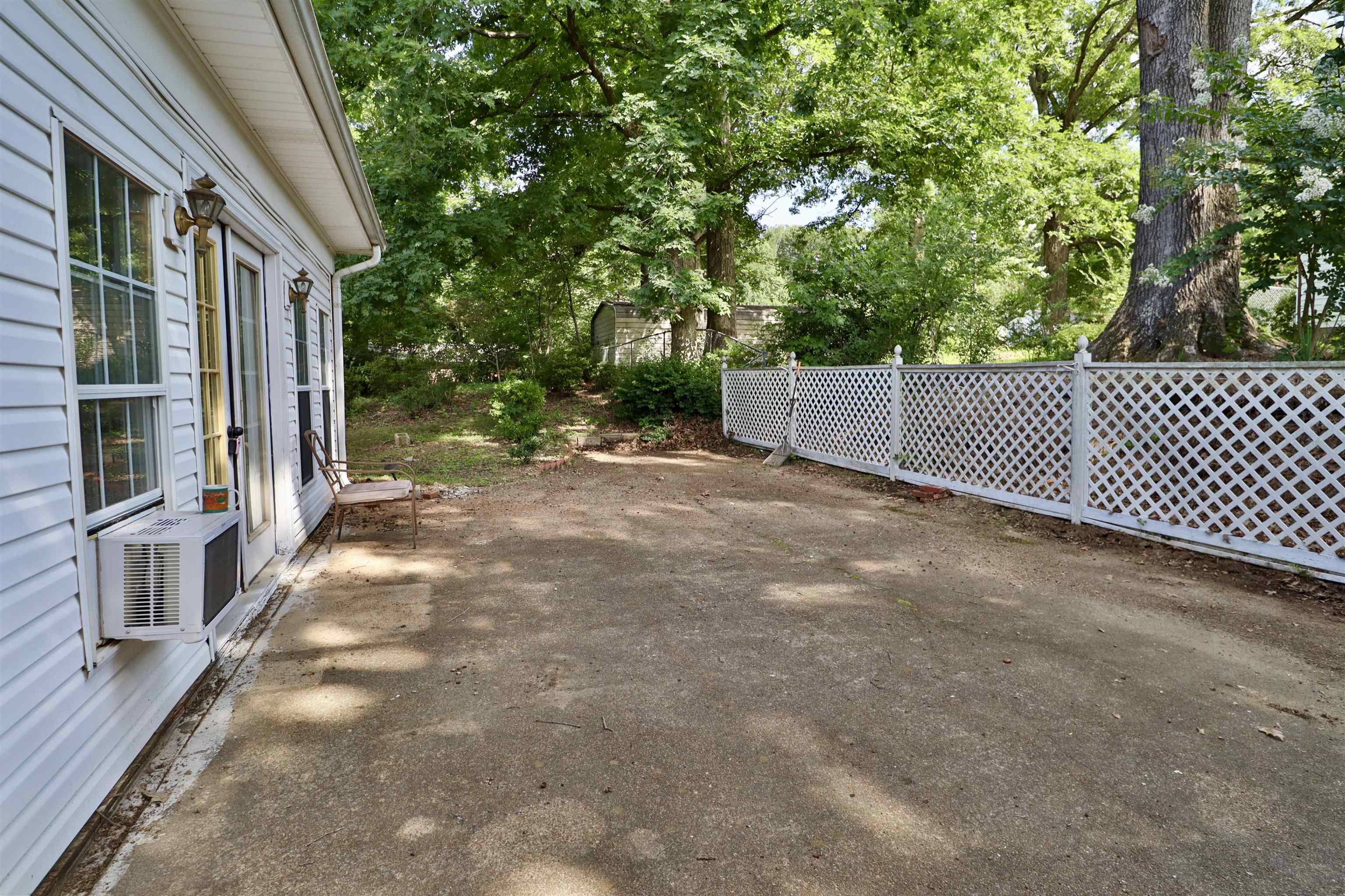 533 Best St Property Photo 29