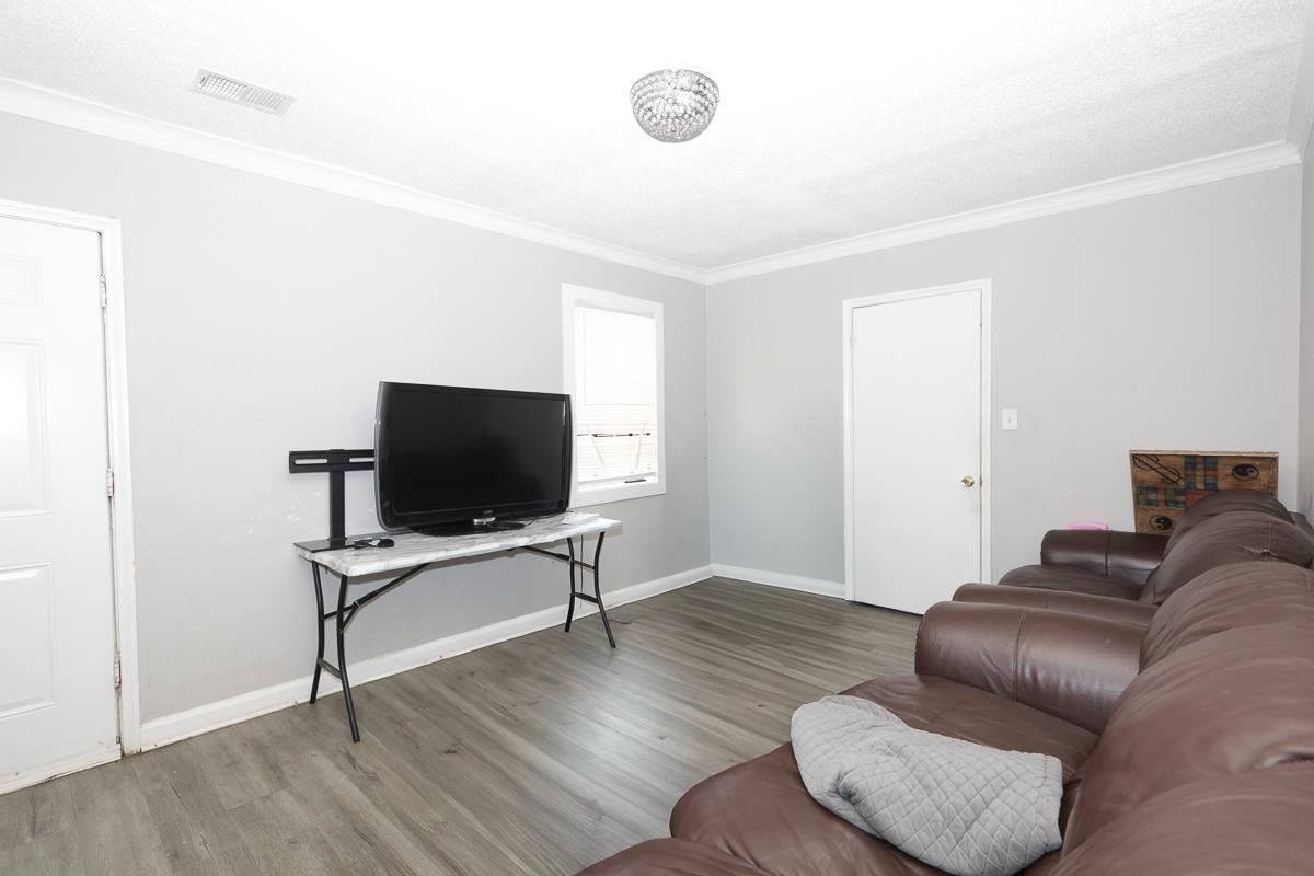 1023 Parkland Rd Property Photo 5