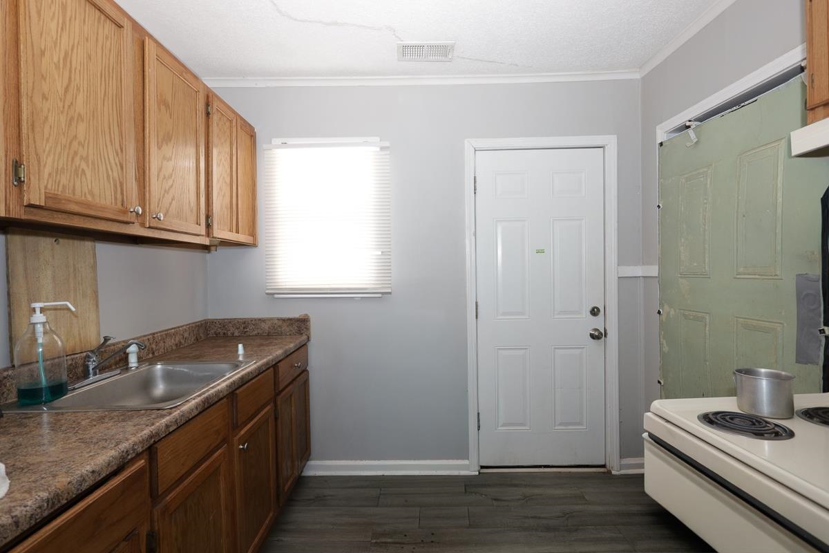 1023 Parkland Rd Property Photo 6