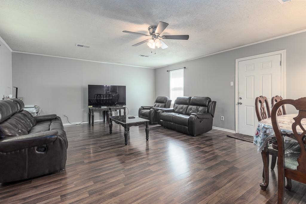 4834 Given Ave Property Photo 2