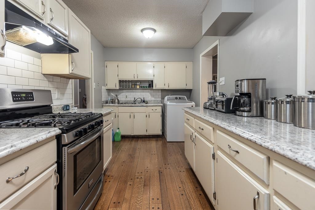 4834 Given Ave Property Photo 8