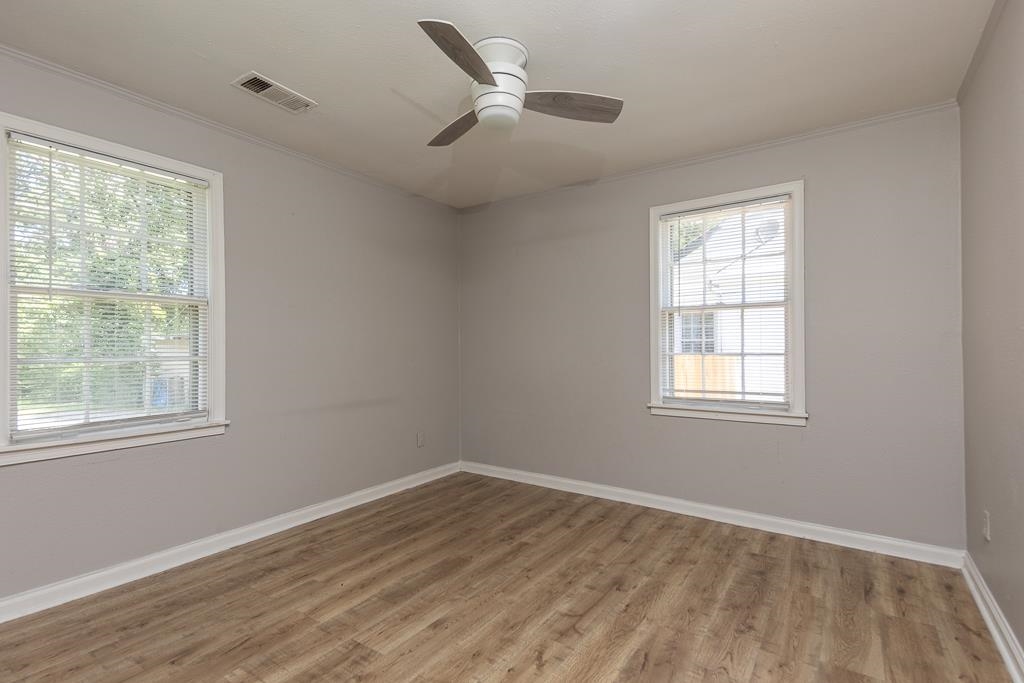 807 Estridge Dr Property Photo 12
