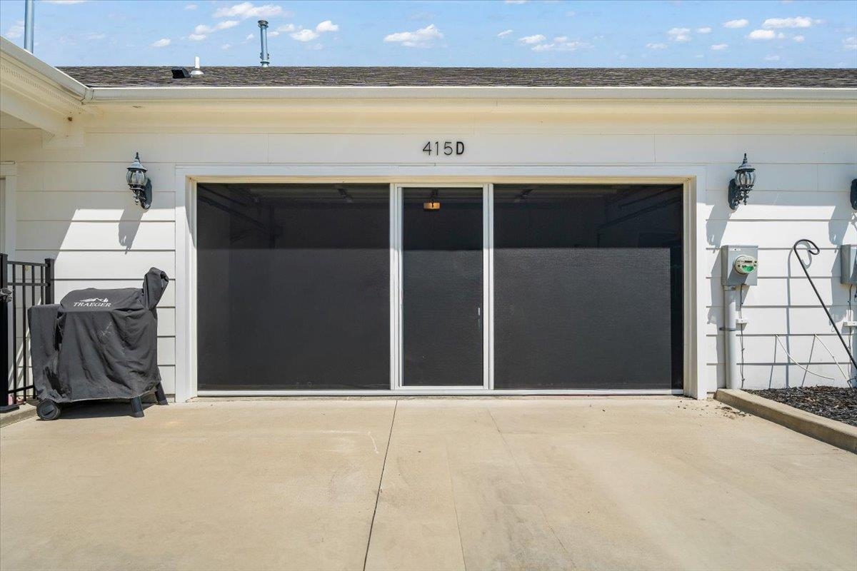 415 Abbey Dr D Property Photo 25