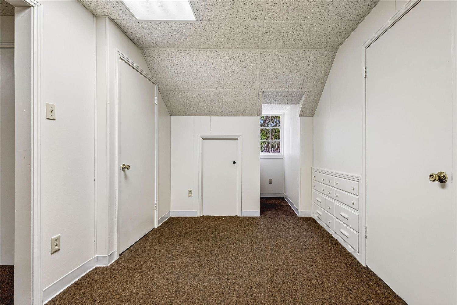2923 Midland Ave Property Photo 26