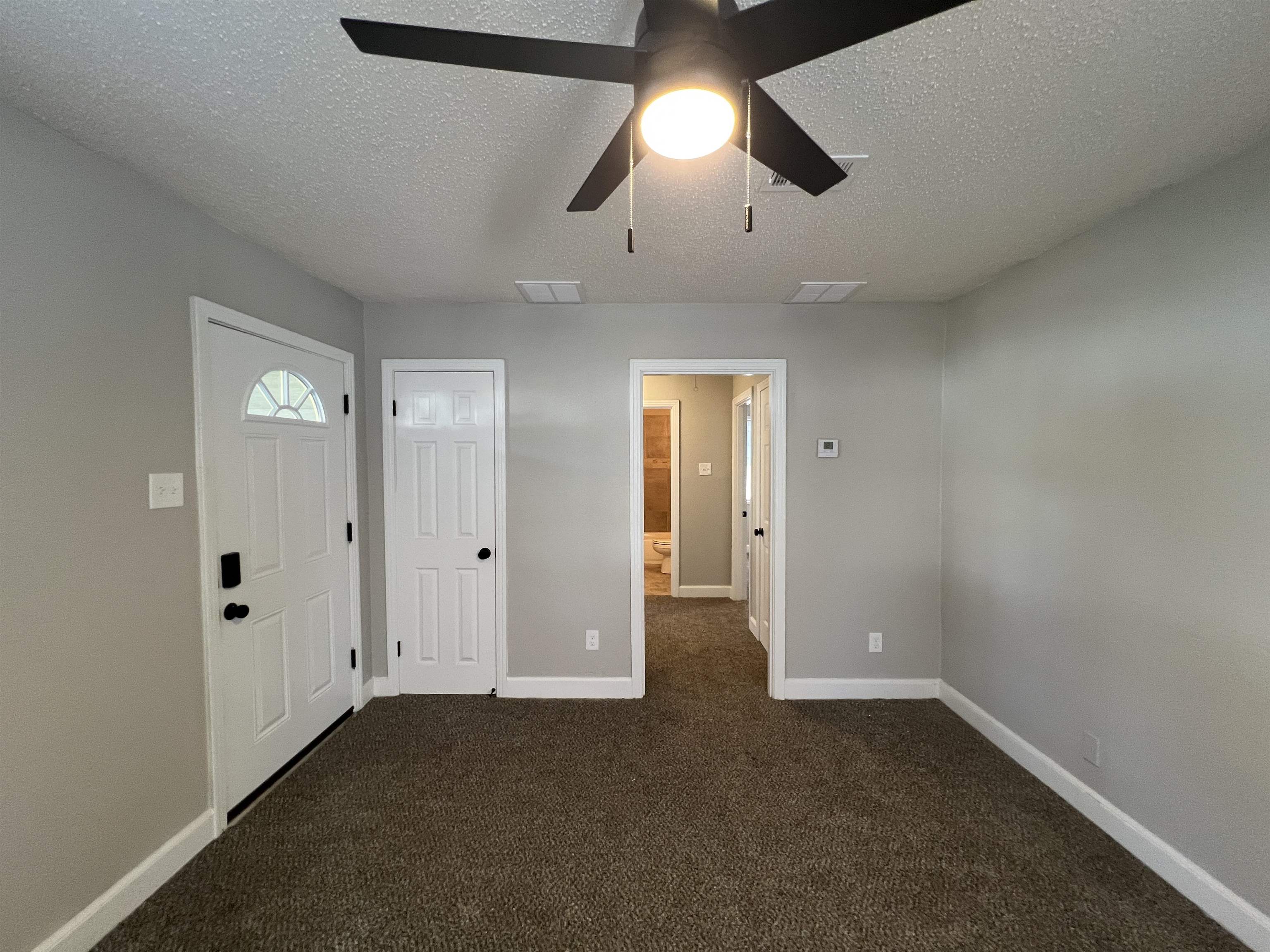 1581 Rebecca St Property Photo 3