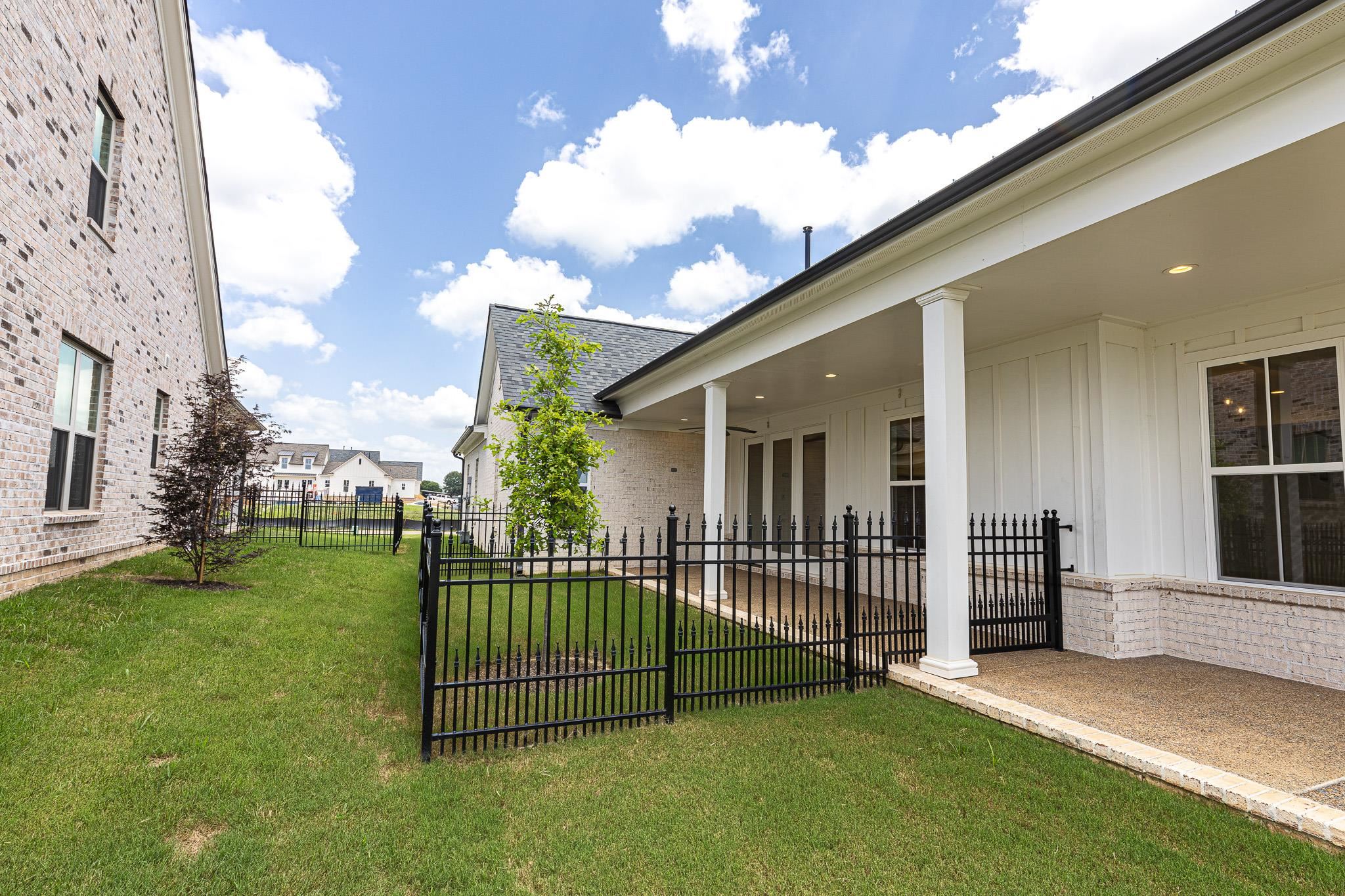 30 Rambling Rex Trl Property Photo 6