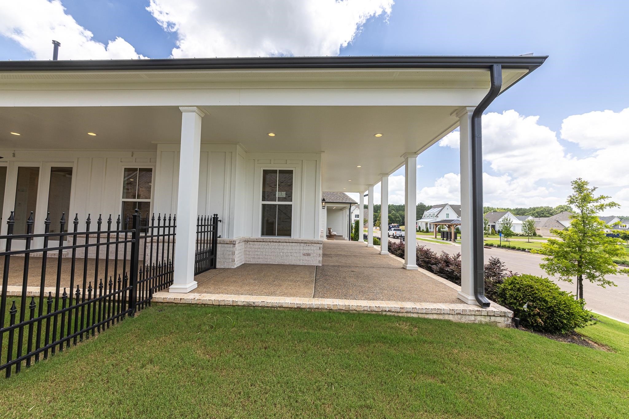 30 Rambling Rex Trl Property Photo 8