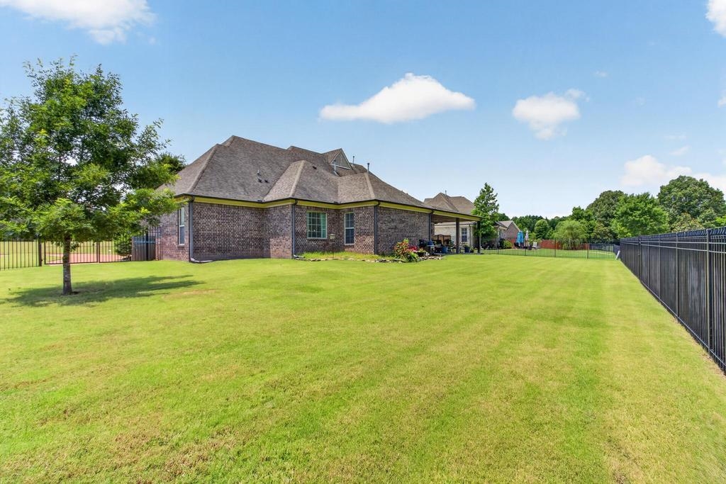 6000 Brandon Brook Dr Property Photo 27