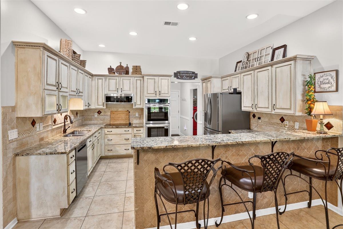9668 Leeward Slopes Dr Property Photo 14