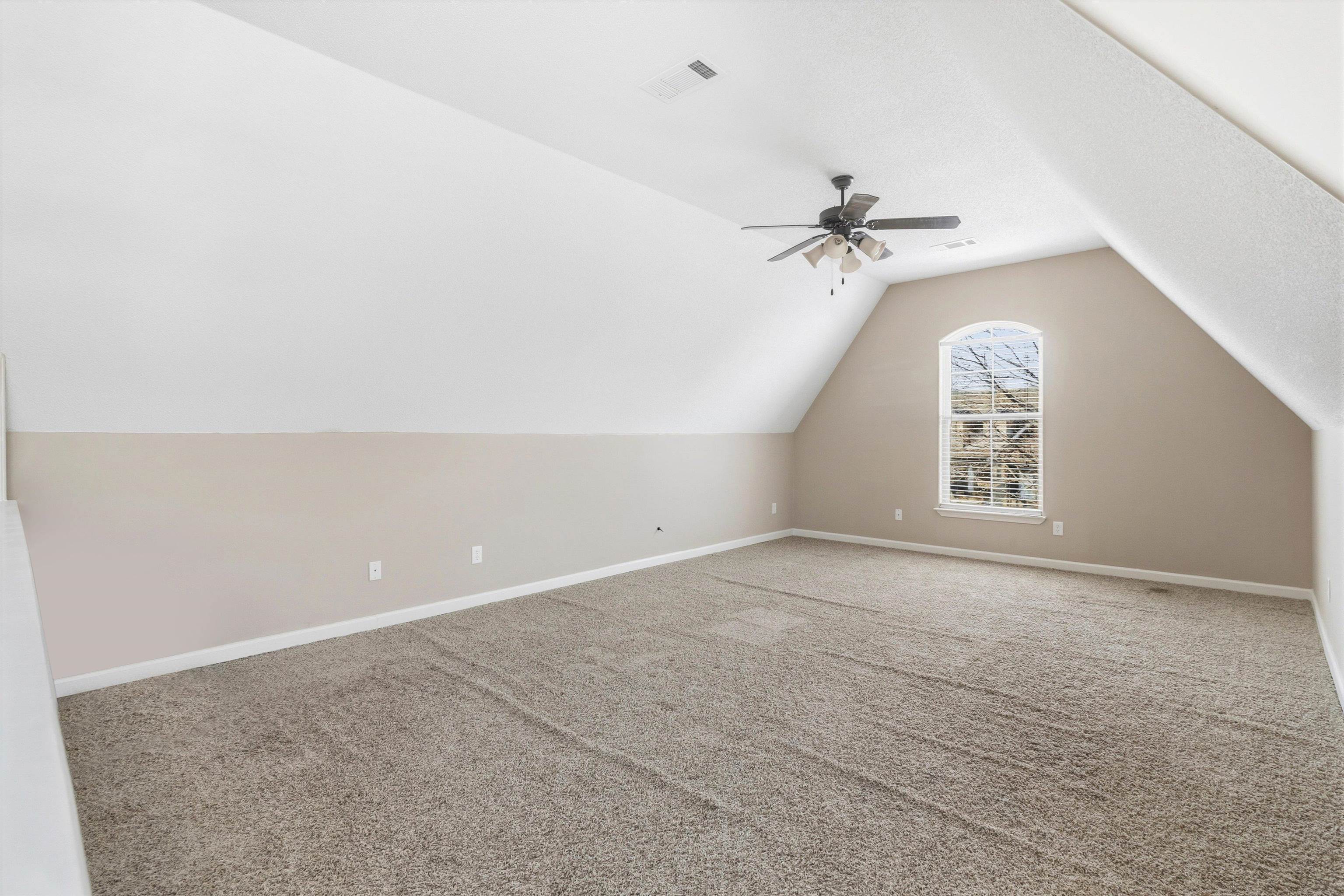 495 Hedge Rose Blvd Property Photo 18