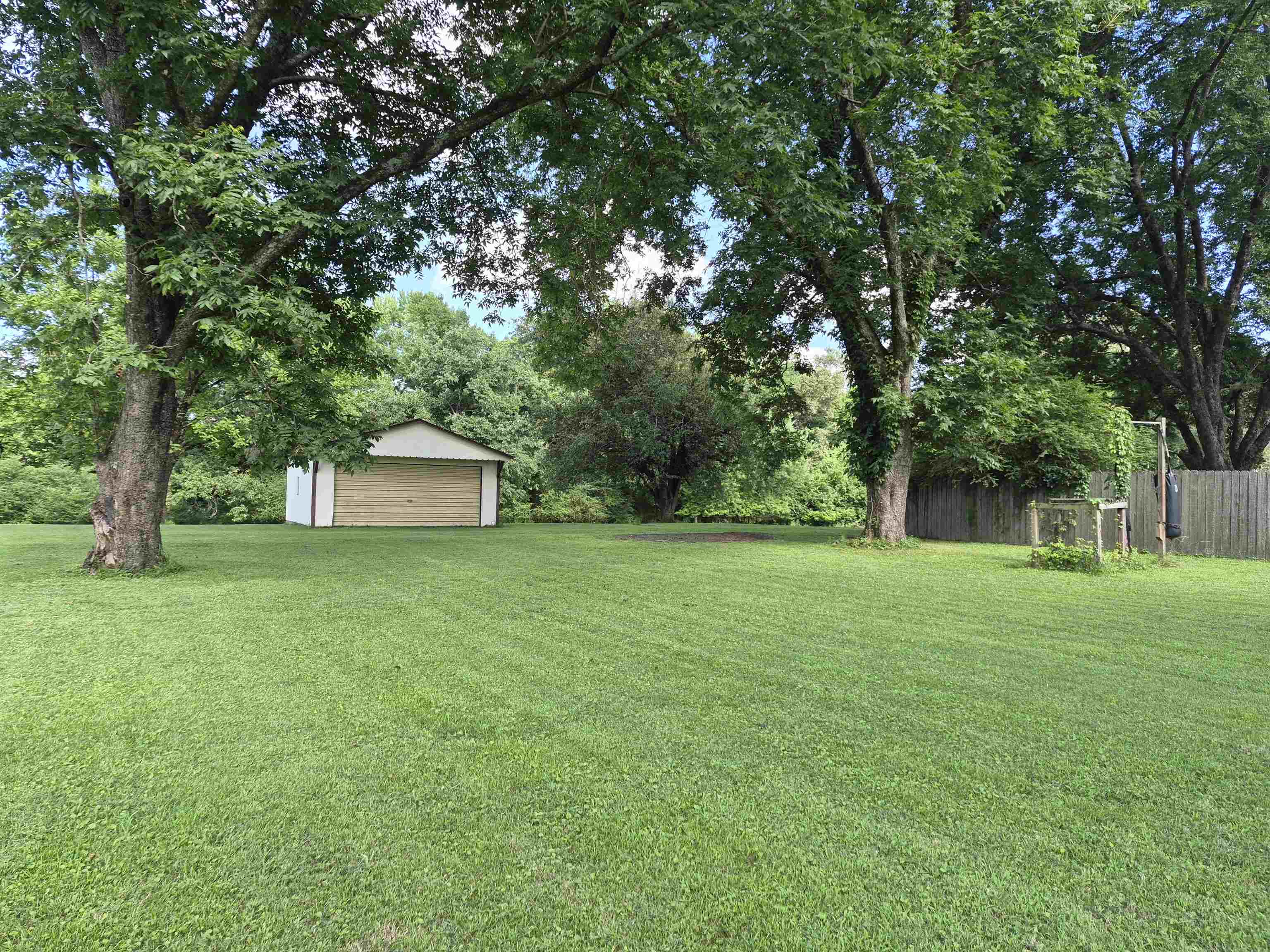 4260 Broadway Rd Property Photo 7