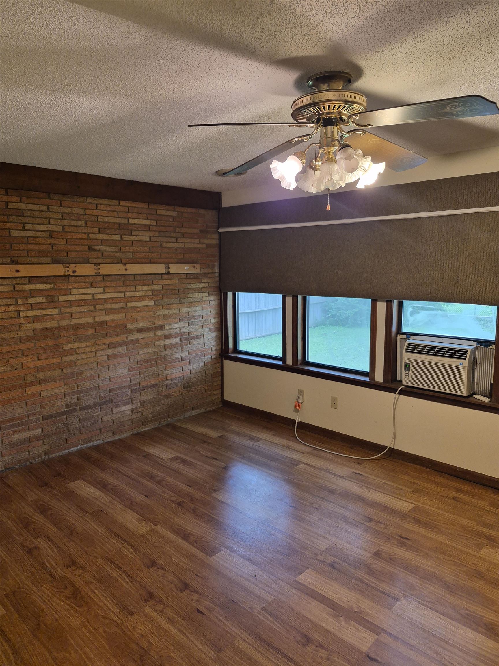 4260 Broadway Rd Property Photo 18