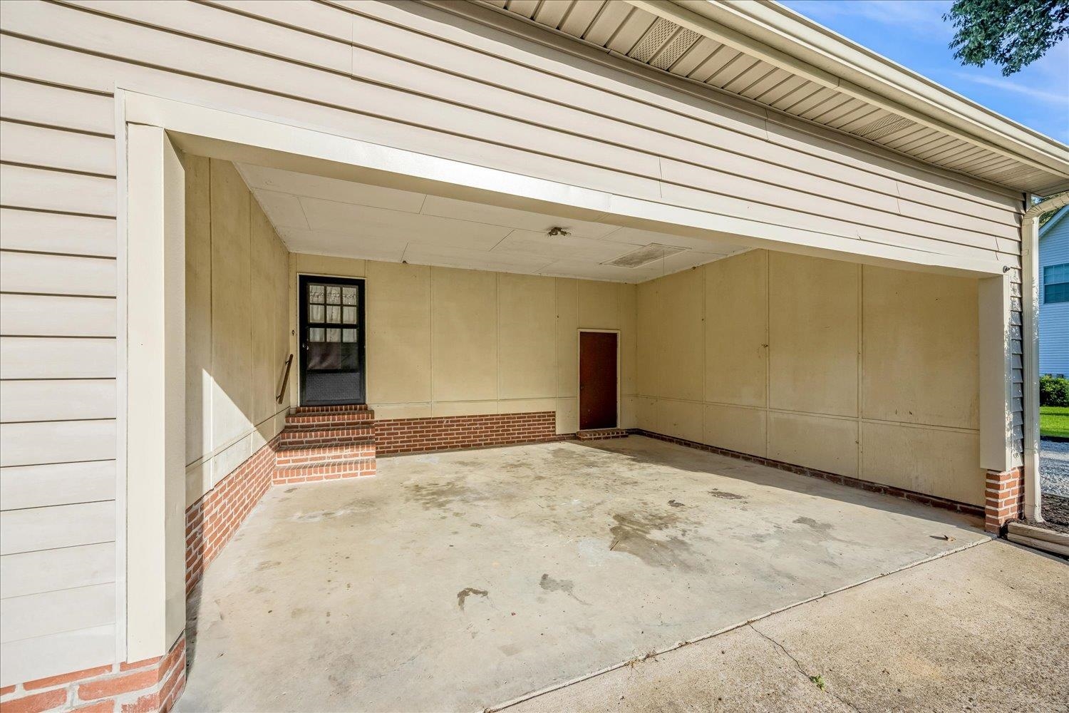 786 Foster Ave Property Photo 32