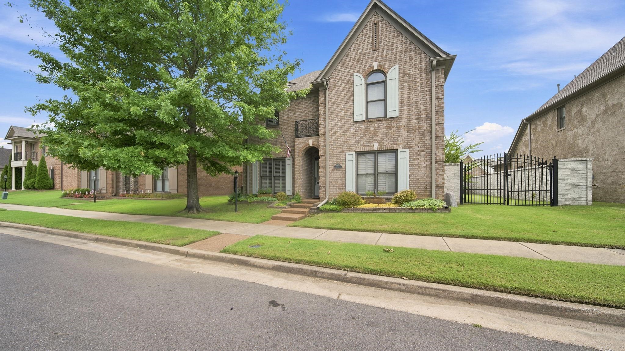 5309 Spruce View Ln Property Photo 1