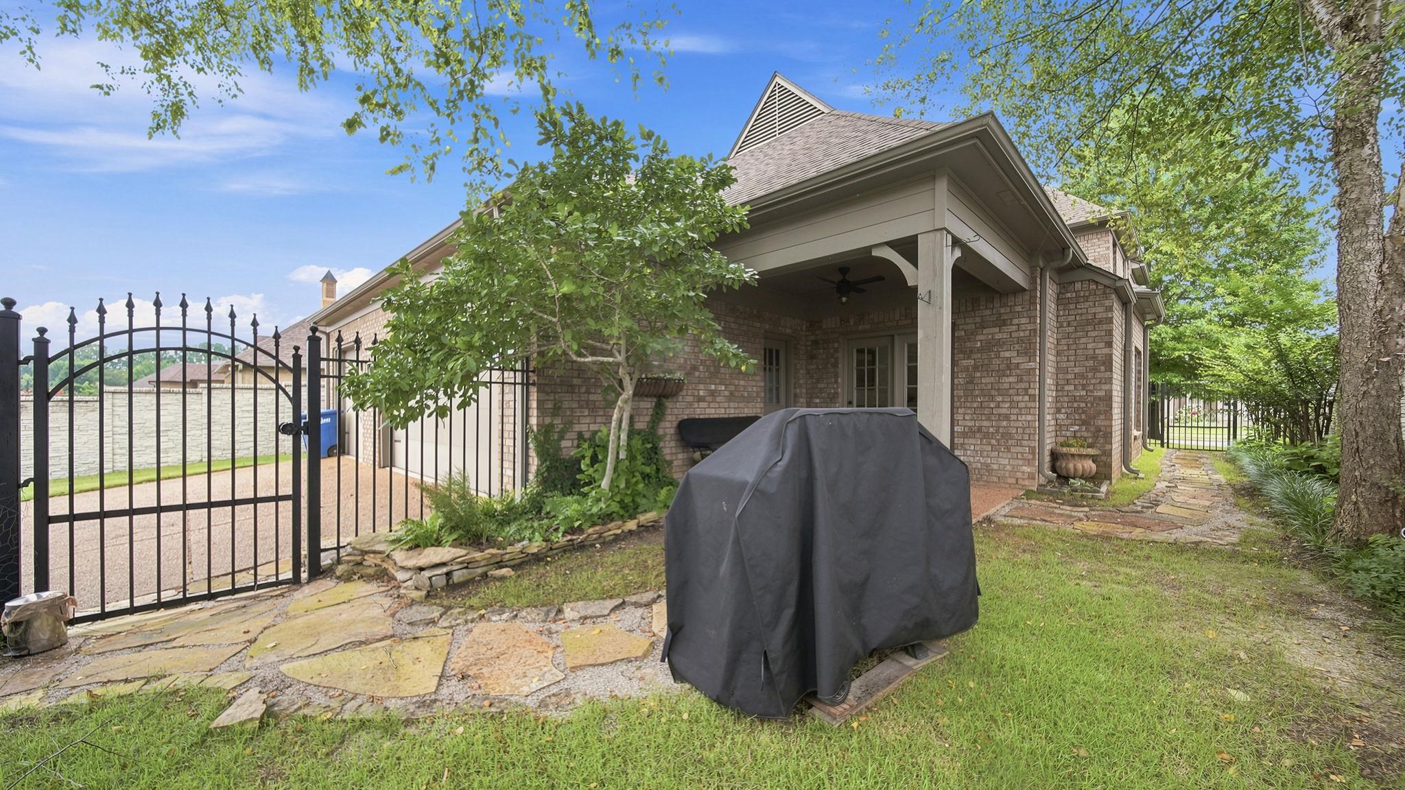 5309 Spruce View Ln Property Photo 37