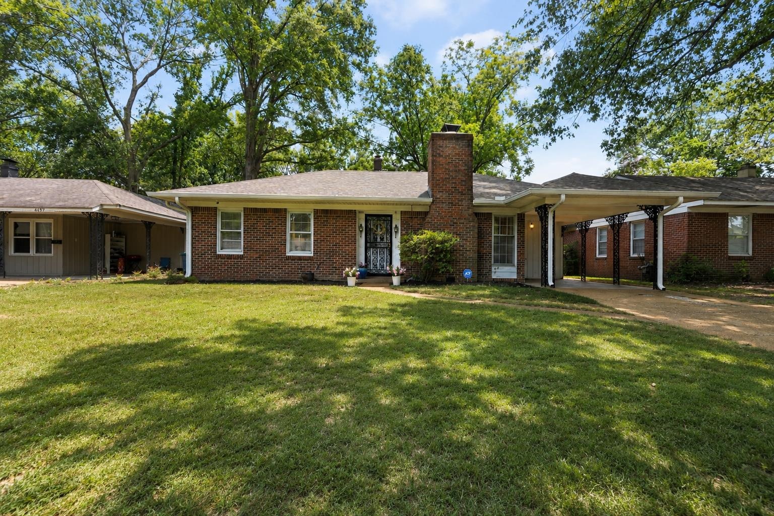 4491 Garnett Rd Property Photo 3