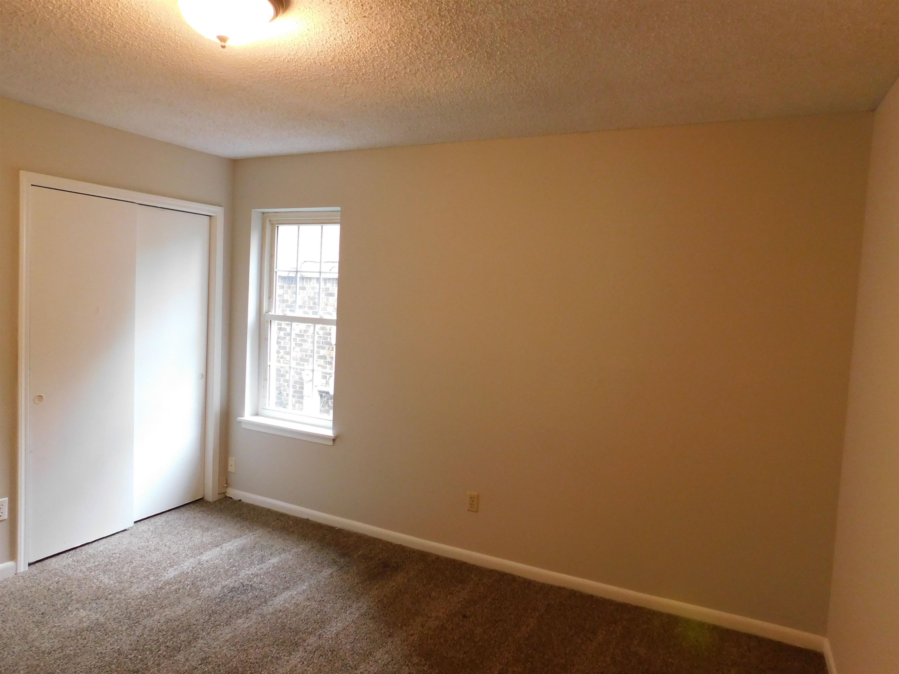 5293 Cedar Bluff Dr Property Photo 12