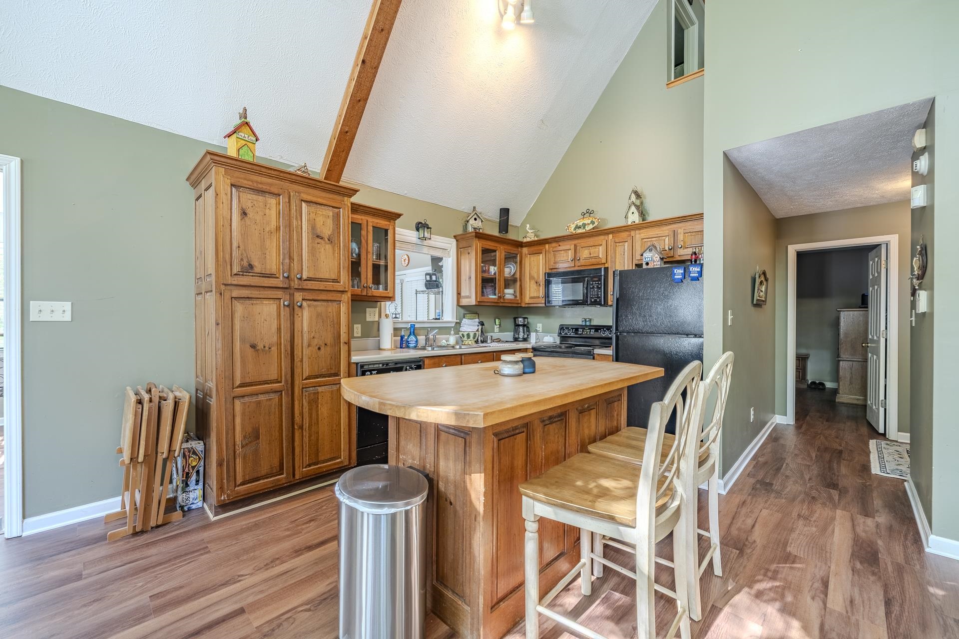 435 Murray Ln Property Photo 14