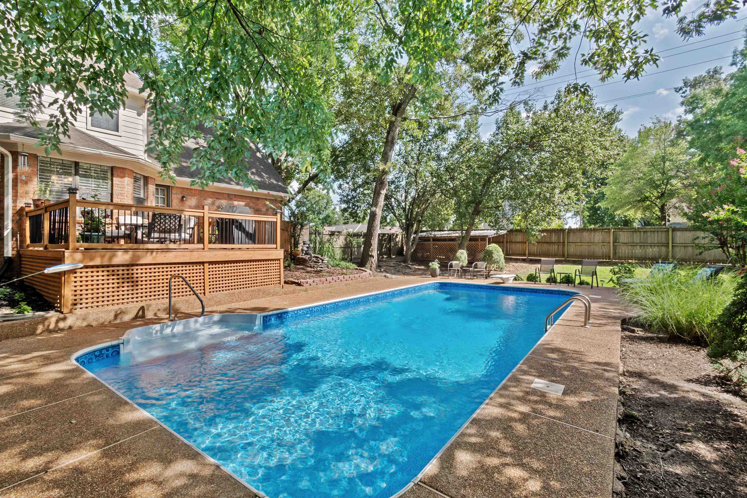 3845 Oak Forest Dr Property Photo 16