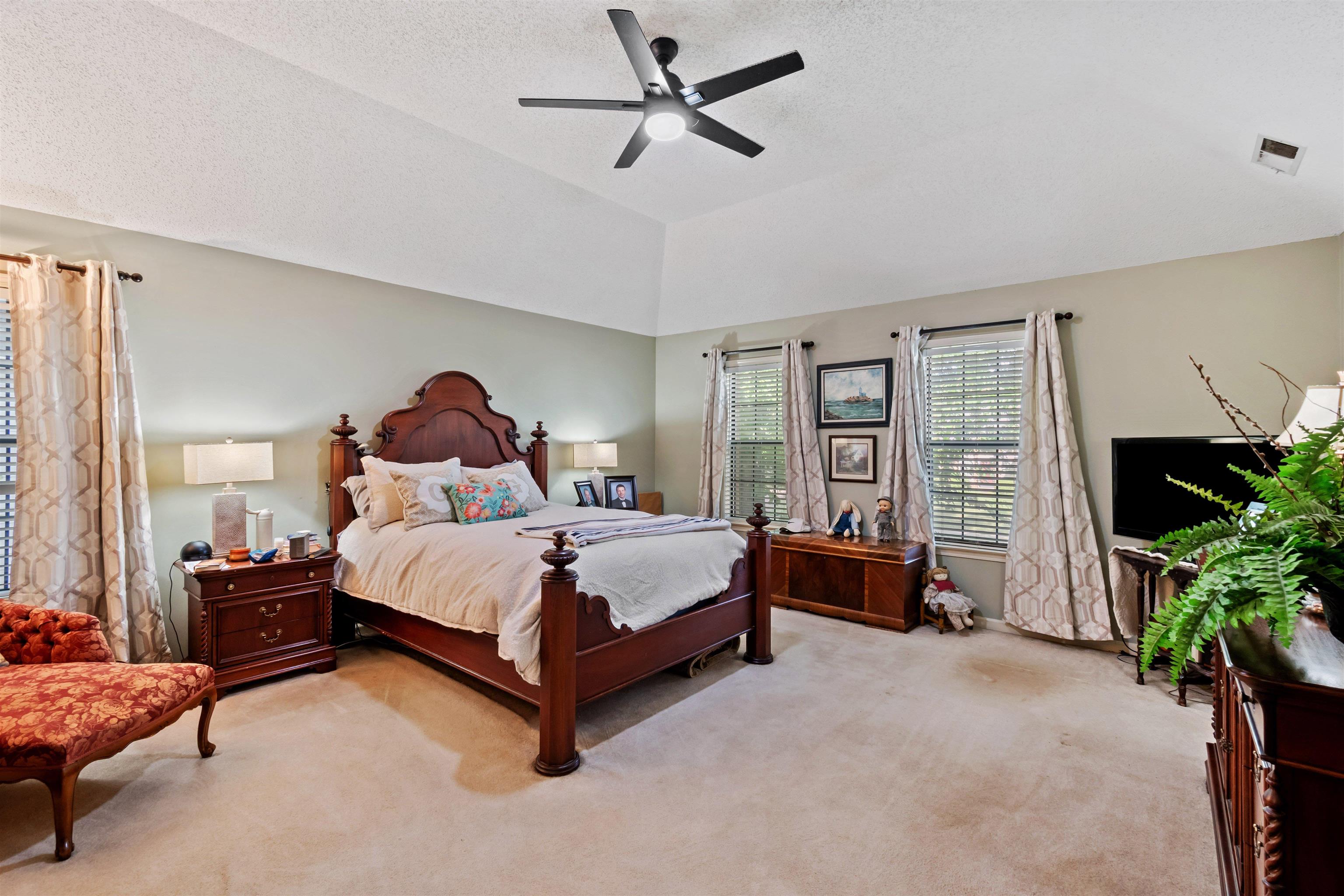 3845 Oak Forest Dr Property Photo 18
