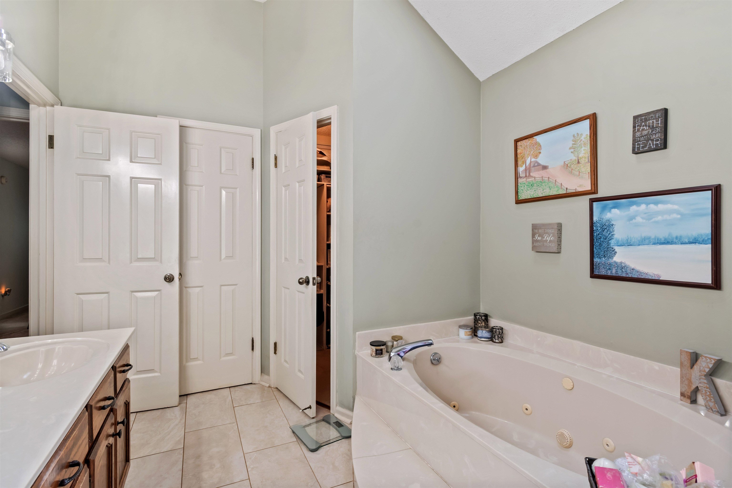 3845 Oak Forest Dr Property Photo 21