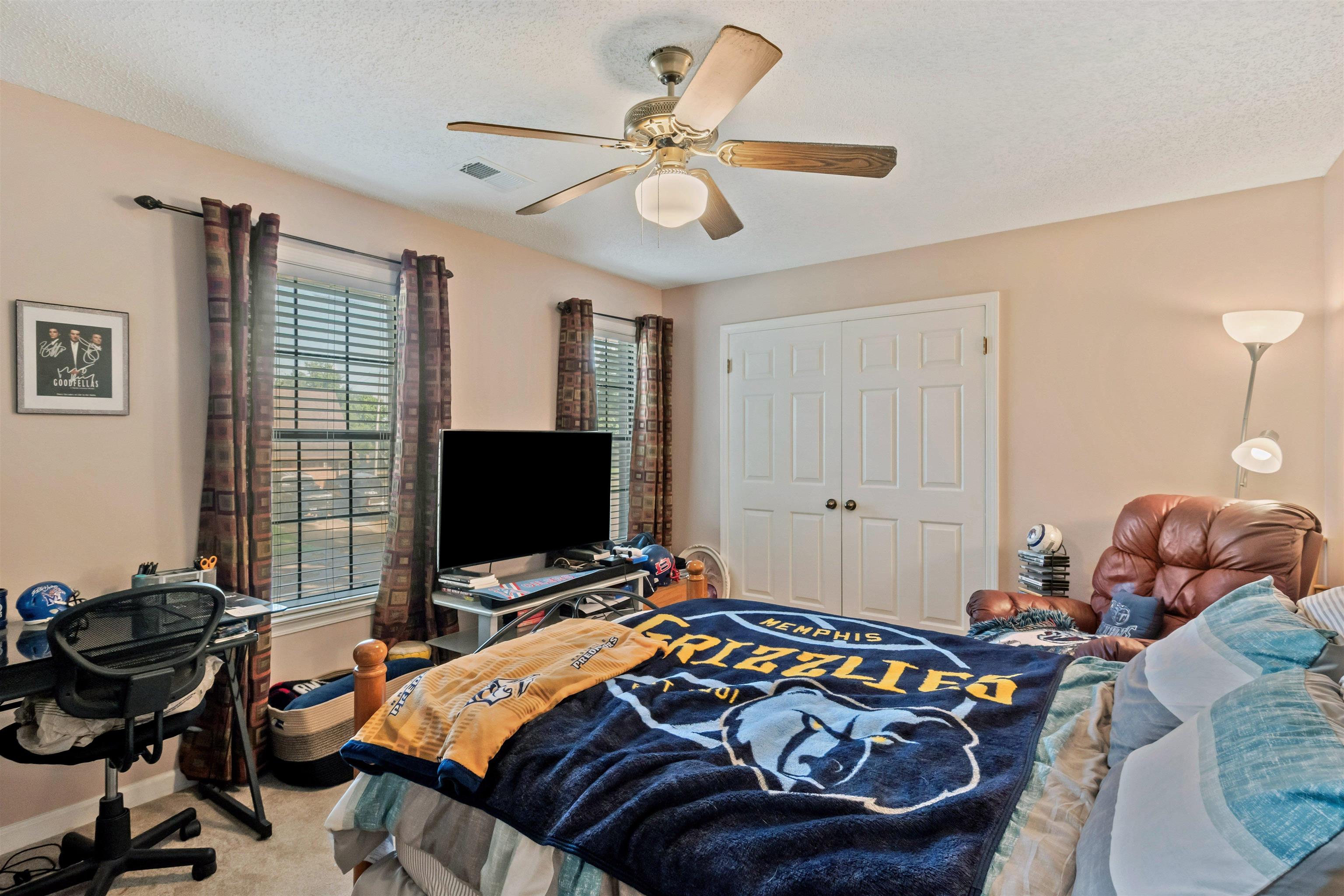 3845 Oak Forest Dr Property Photo 26