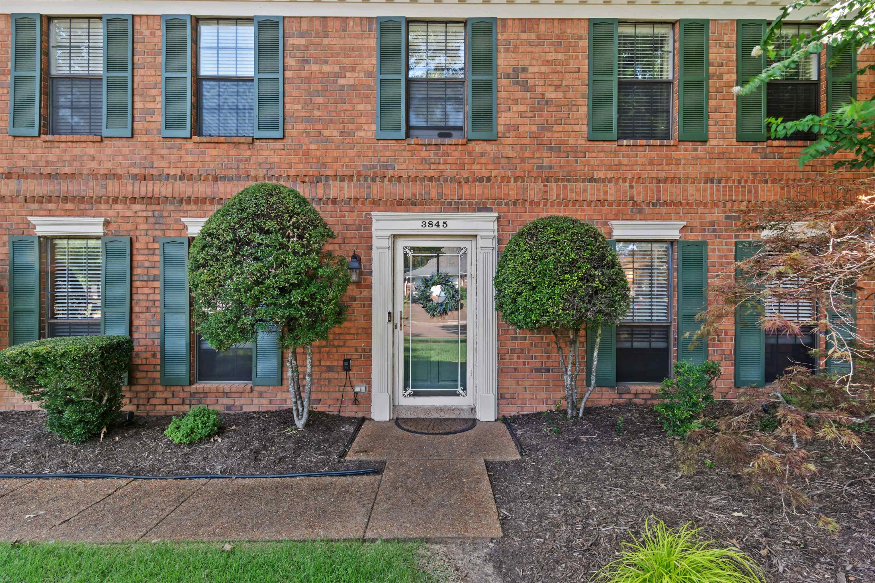 3845 Oak Forest Dr Property Photo 27