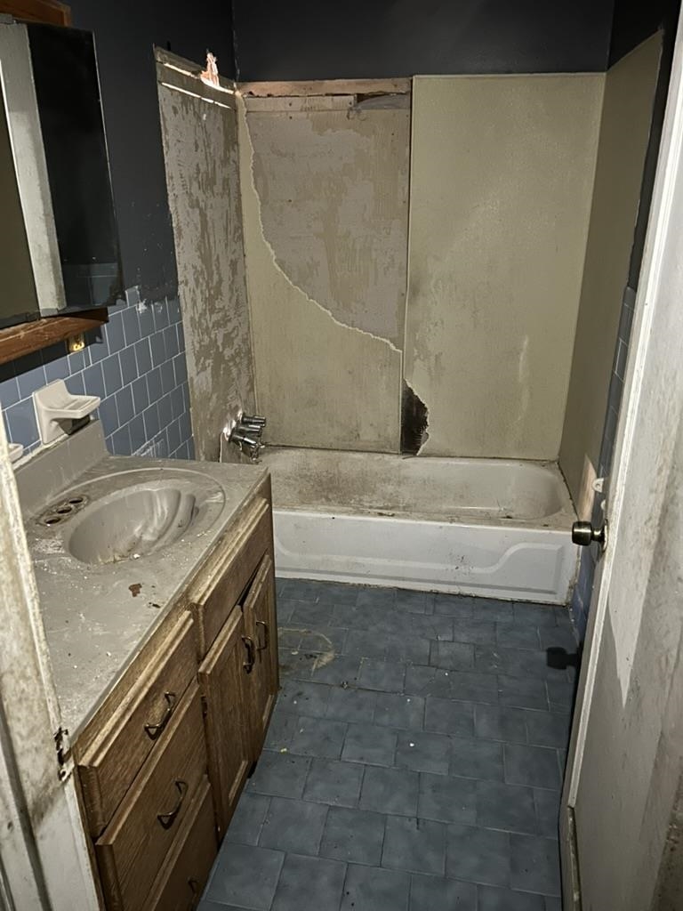 4360 Ford Rd Property Photo 4