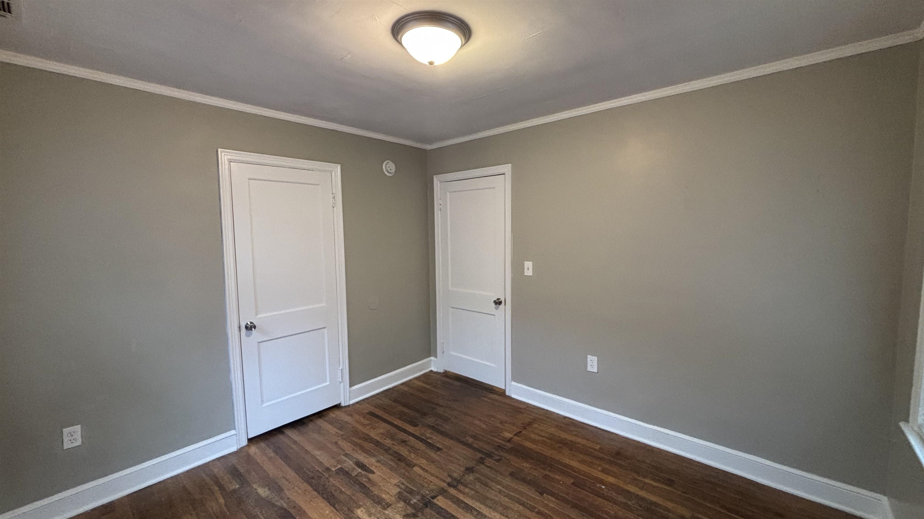 899 Chatwood St Property Photo 11