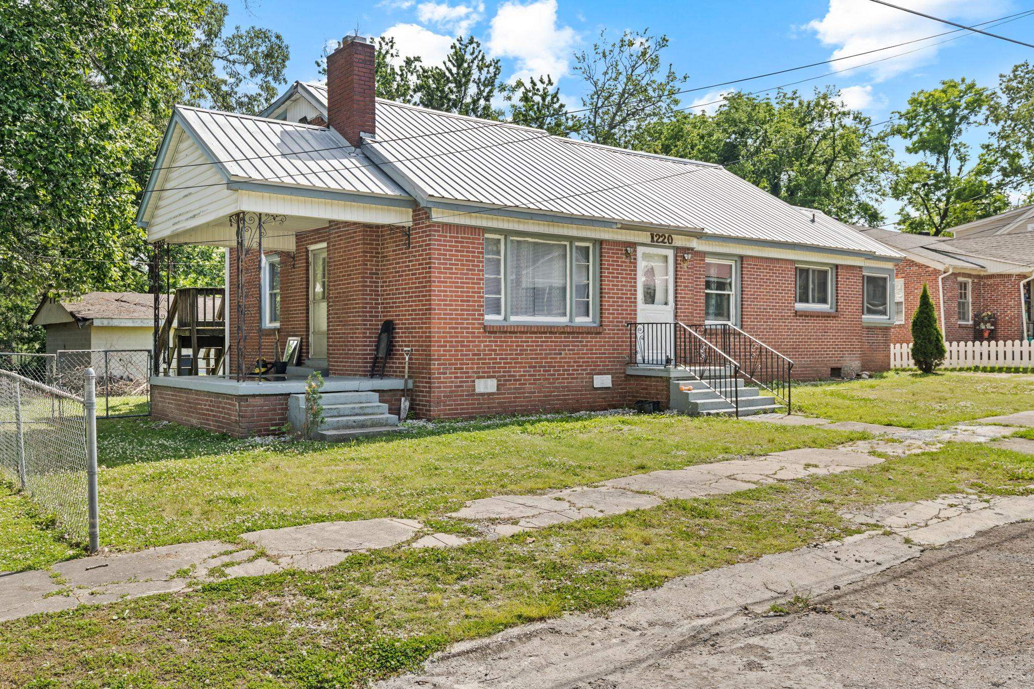 1220 Cruise St Property Photo 2