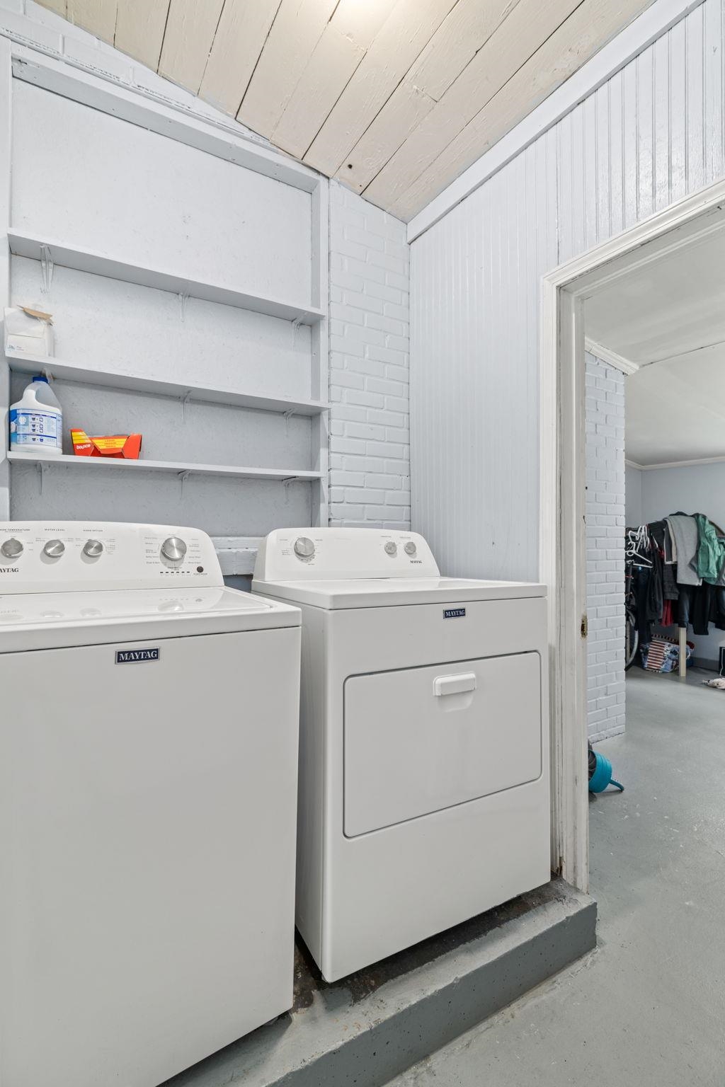 1220 Cruise St Property Photo 17