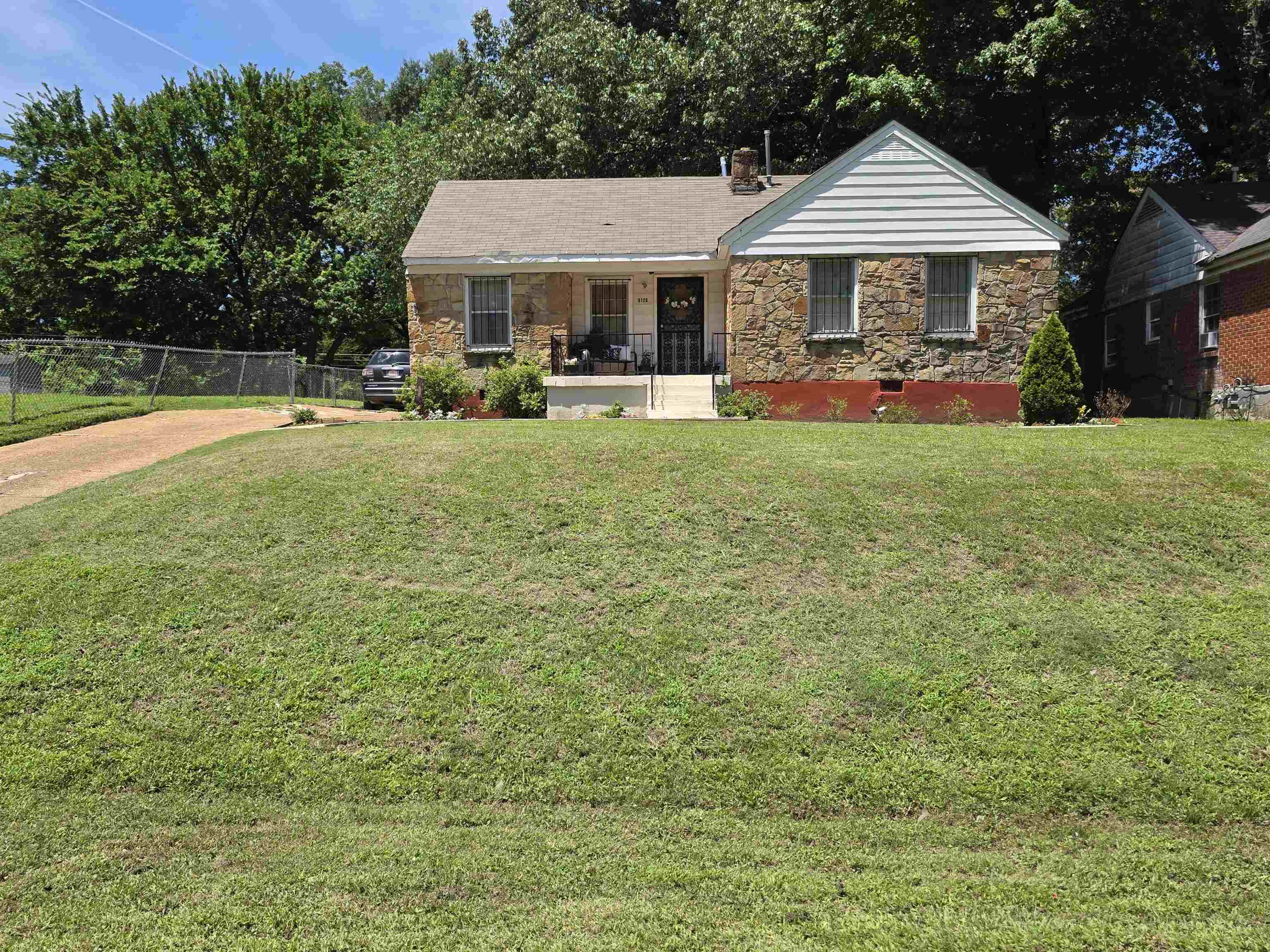 3129 Northgate St Property Photo 1