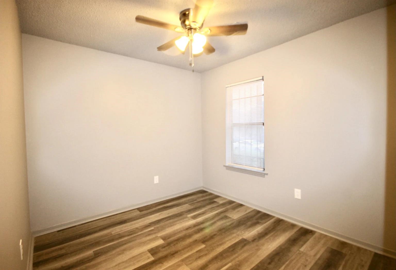 3878 Windermere Rd Property Photo 9
