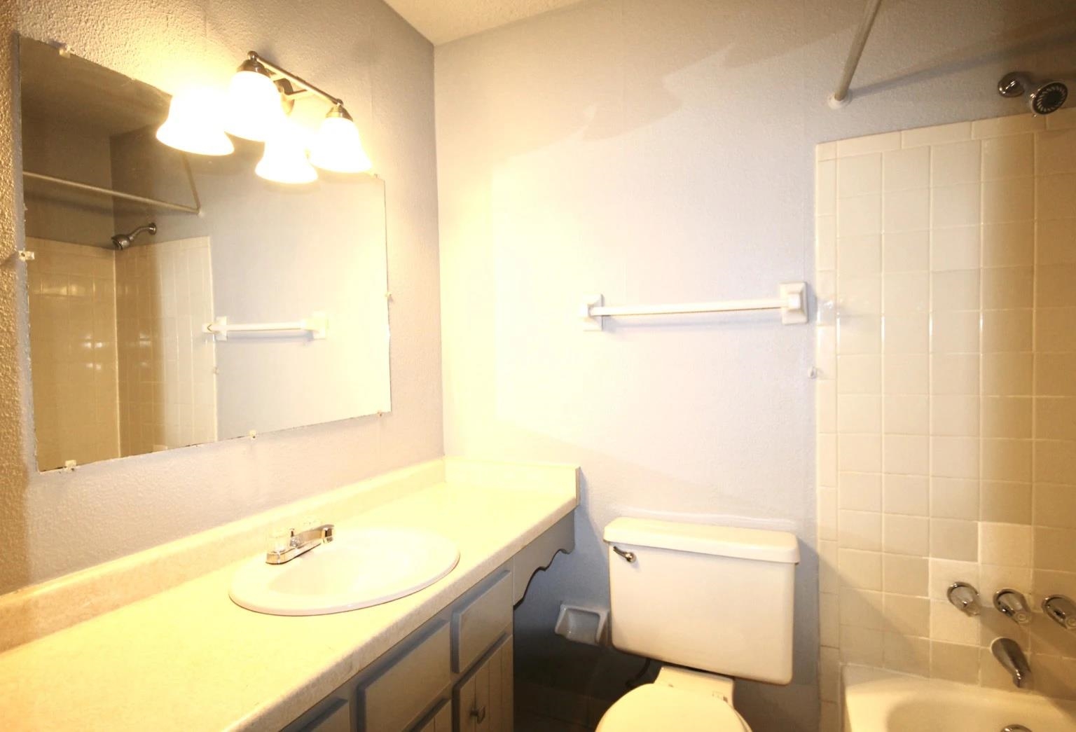 3878 Windermere Rd Property Photo 12