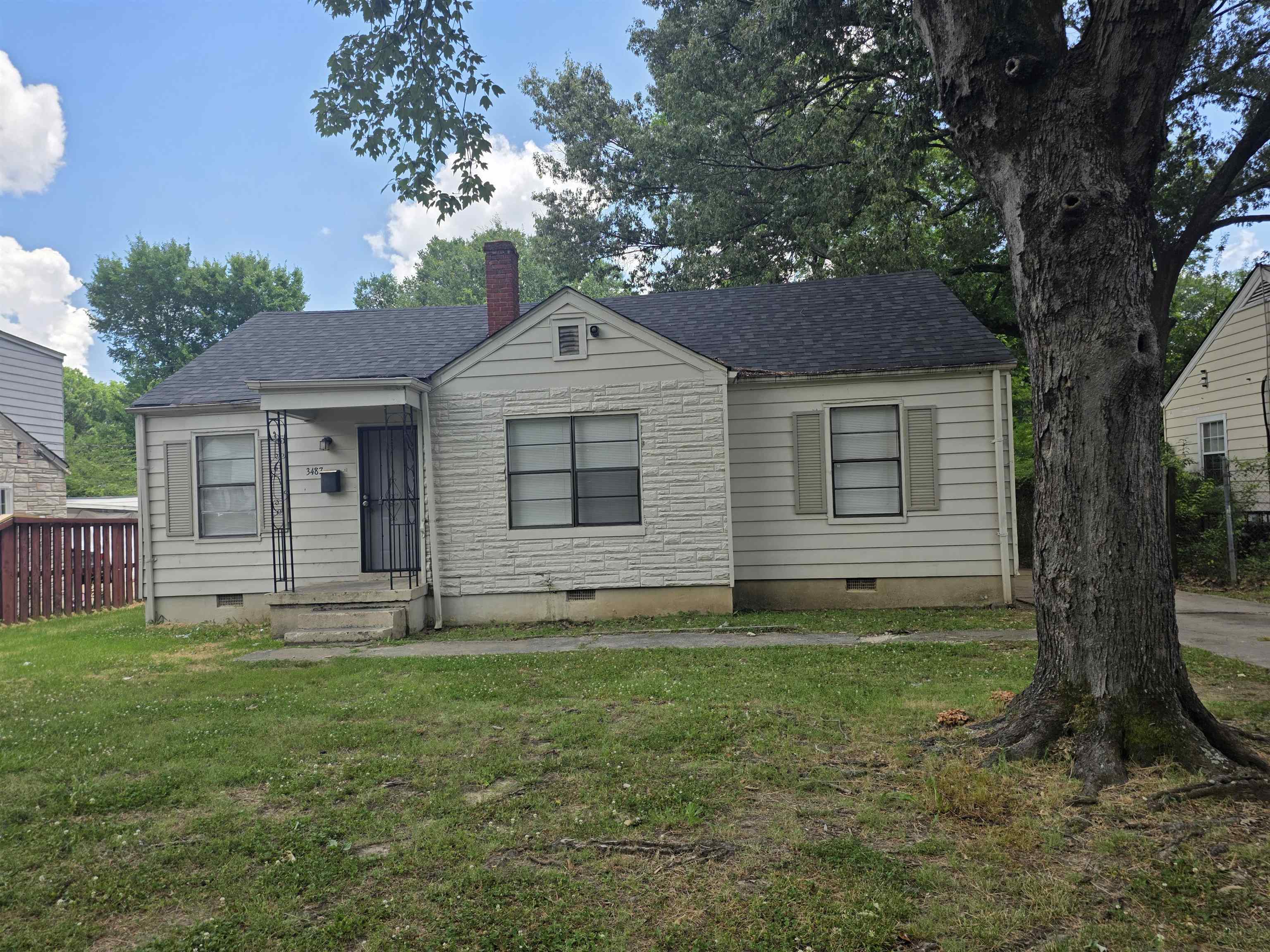3487 Heckle Ave Property Photo 1