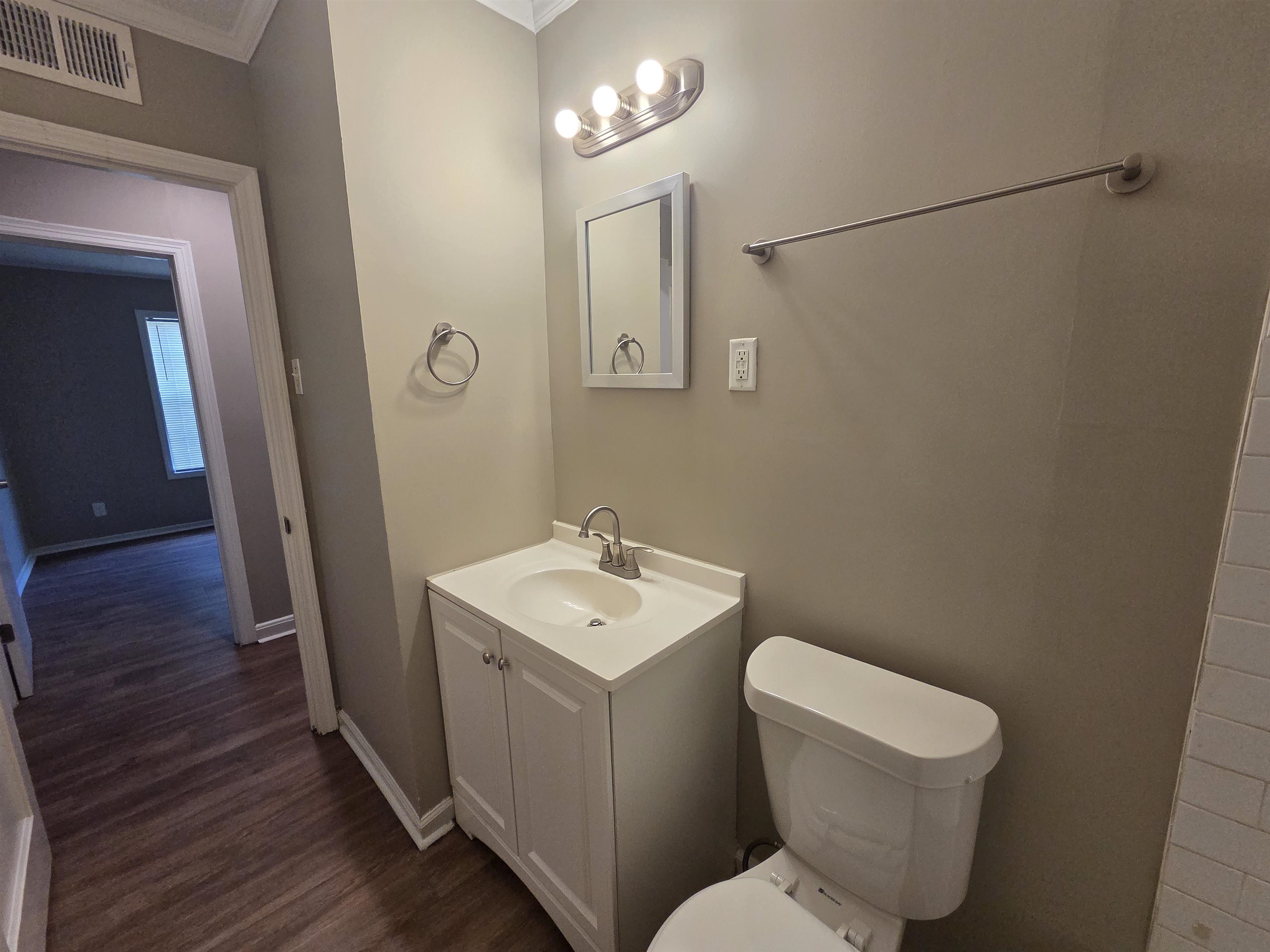 3487 Heckle Ave Property Photo 13