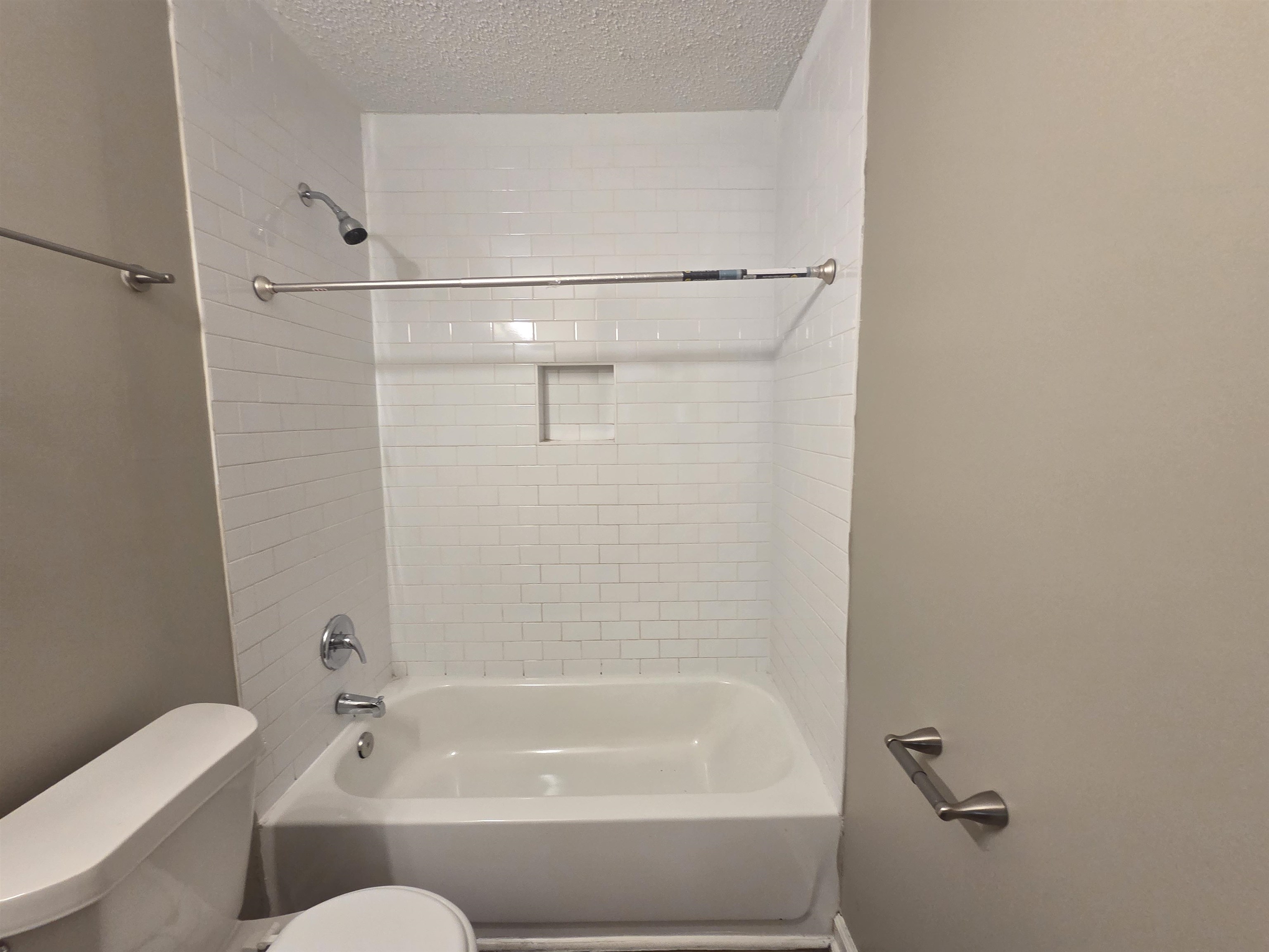 3487 Heckle Ave Property Photo 14