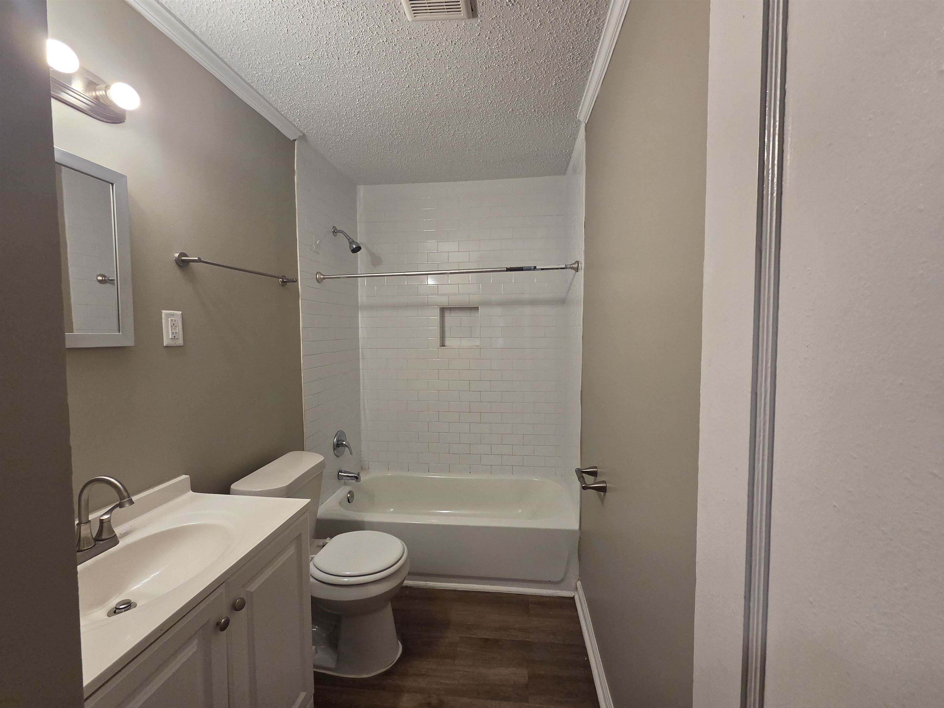3487 Heckle Ave Property Photo 15